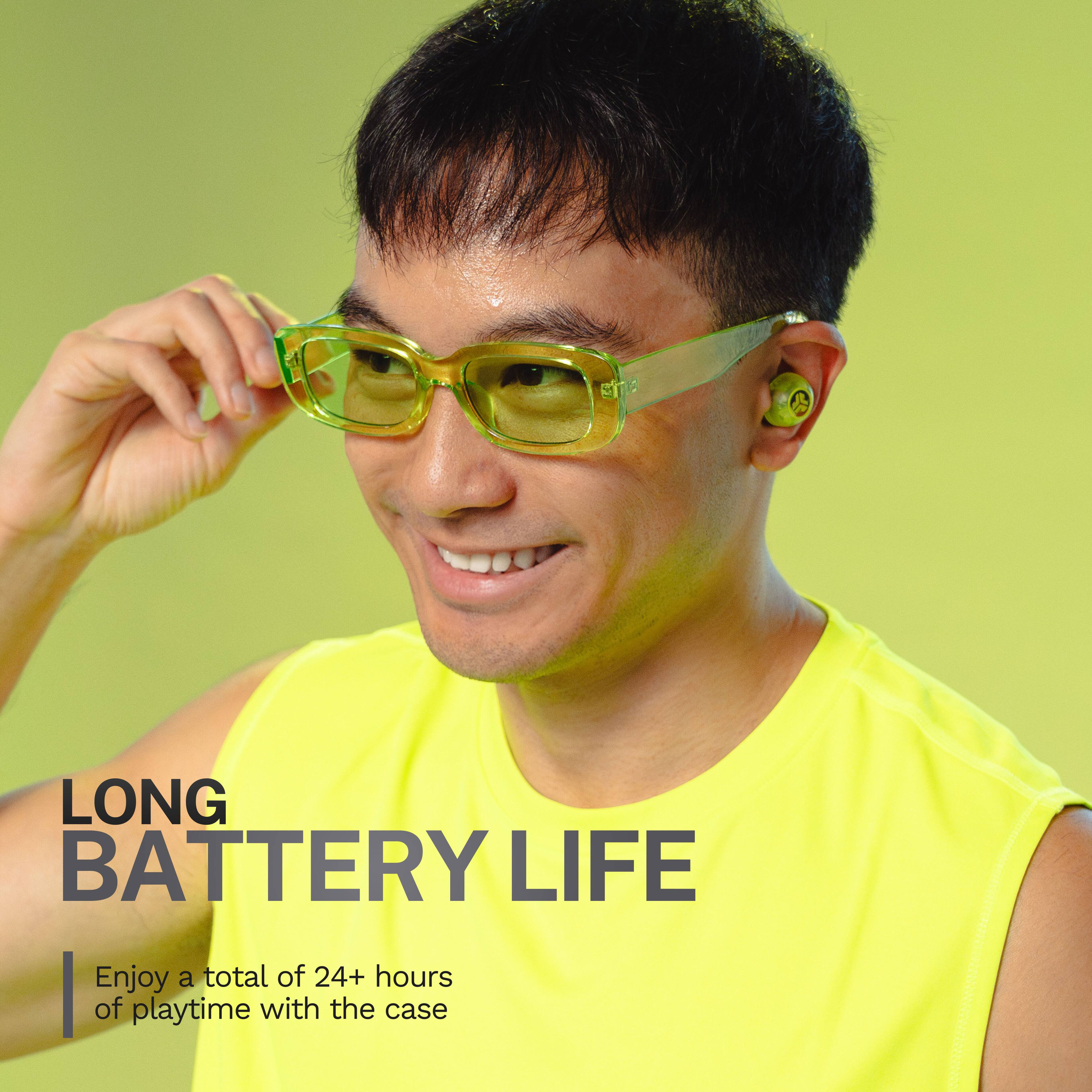 LONG BATTERY LIFE
Enjoy a total of 24+ hours of playtime with the case