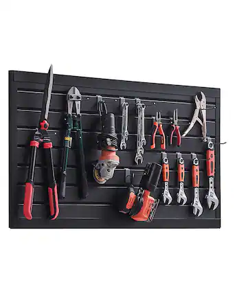 The text on the image is:
"PAI I EES T"