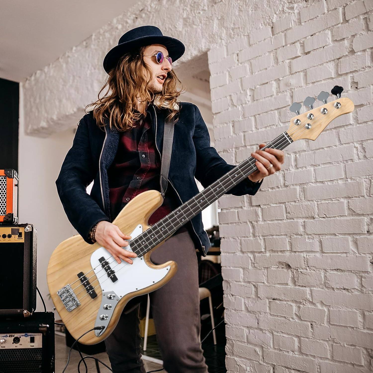 Alt View 2. Winado - 4 String Electric Bass Guitar, Beginner Electric Bass Guitars Kit with Gig Bag, Shoulder Strap & Cable, Accessories.