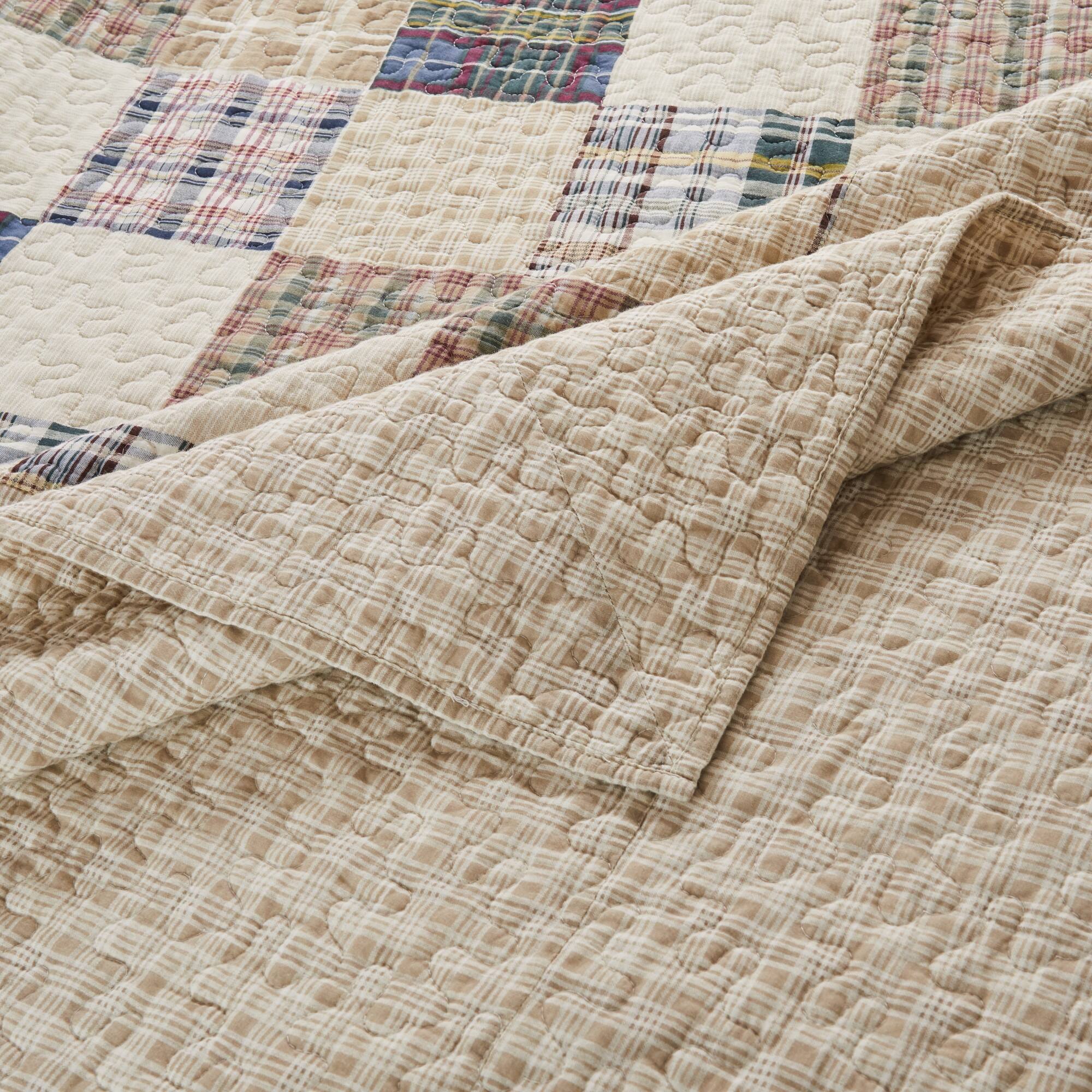 Left. BreeBe - Oxford Taupe Bedspread Set 3-Piece King/Cal King - Taupe.