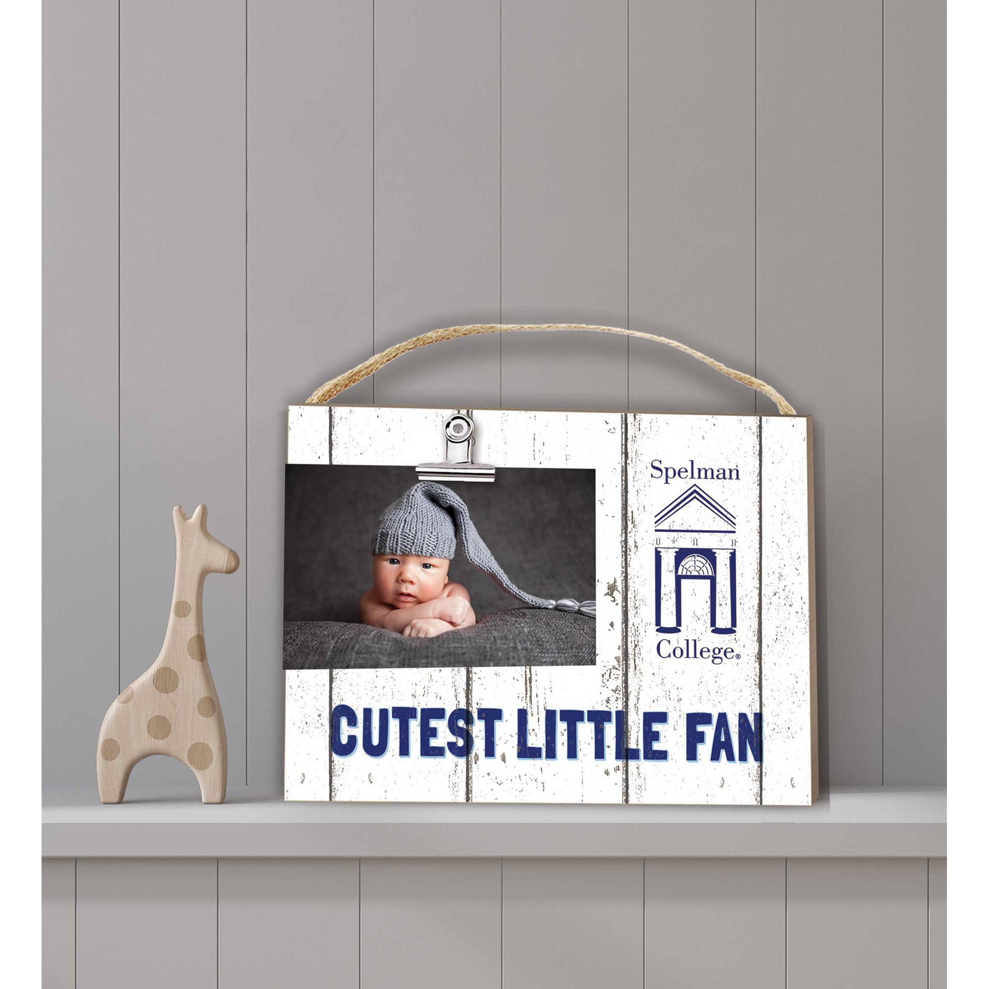 Spelman College. CUTEST LITTLE FAN