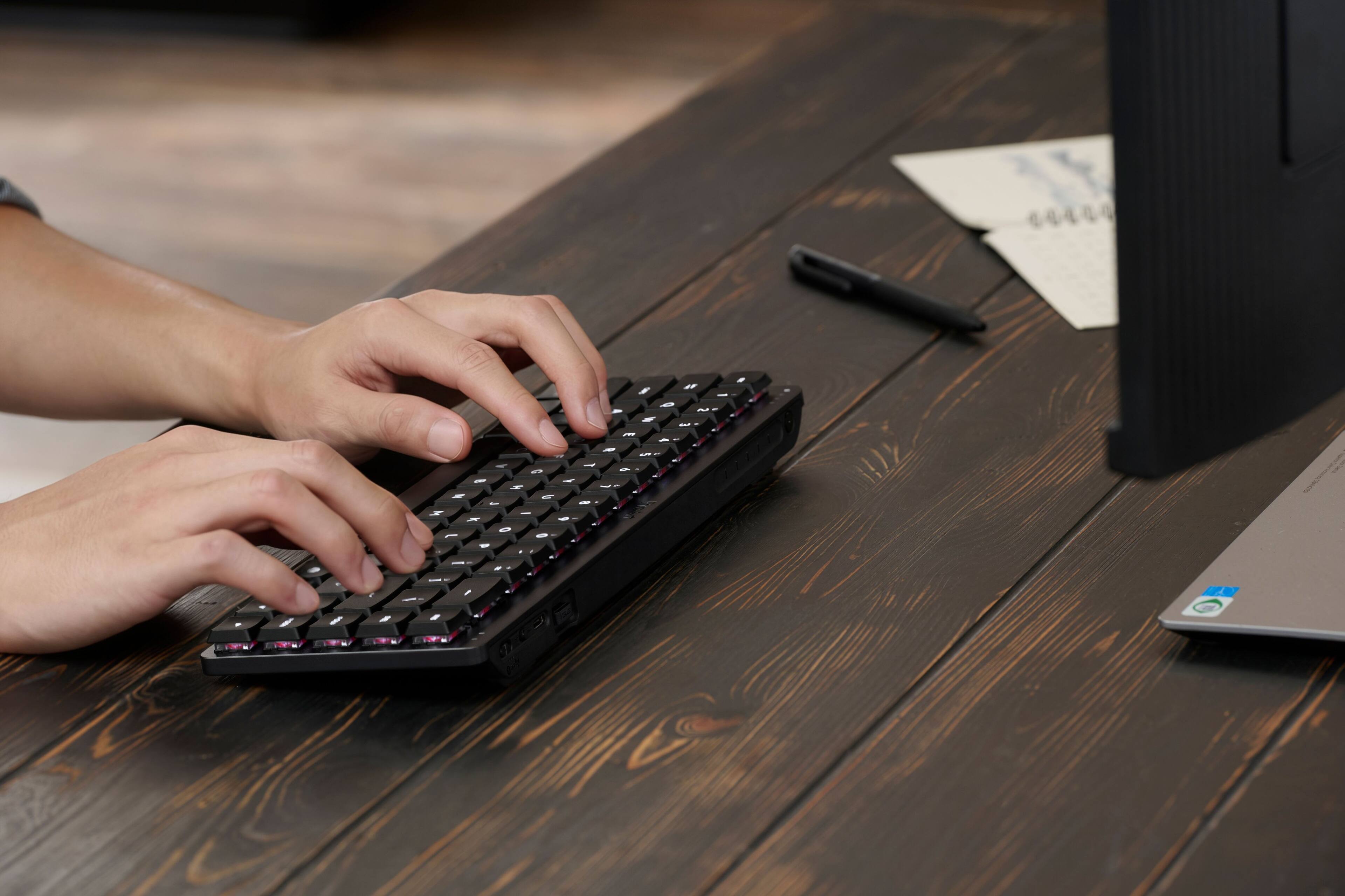 Alt View 7. ASUS - ProArt KD300 65% Wireless Mechanical RGB Keyboard with RX Red Low-Profile Switches - Black.