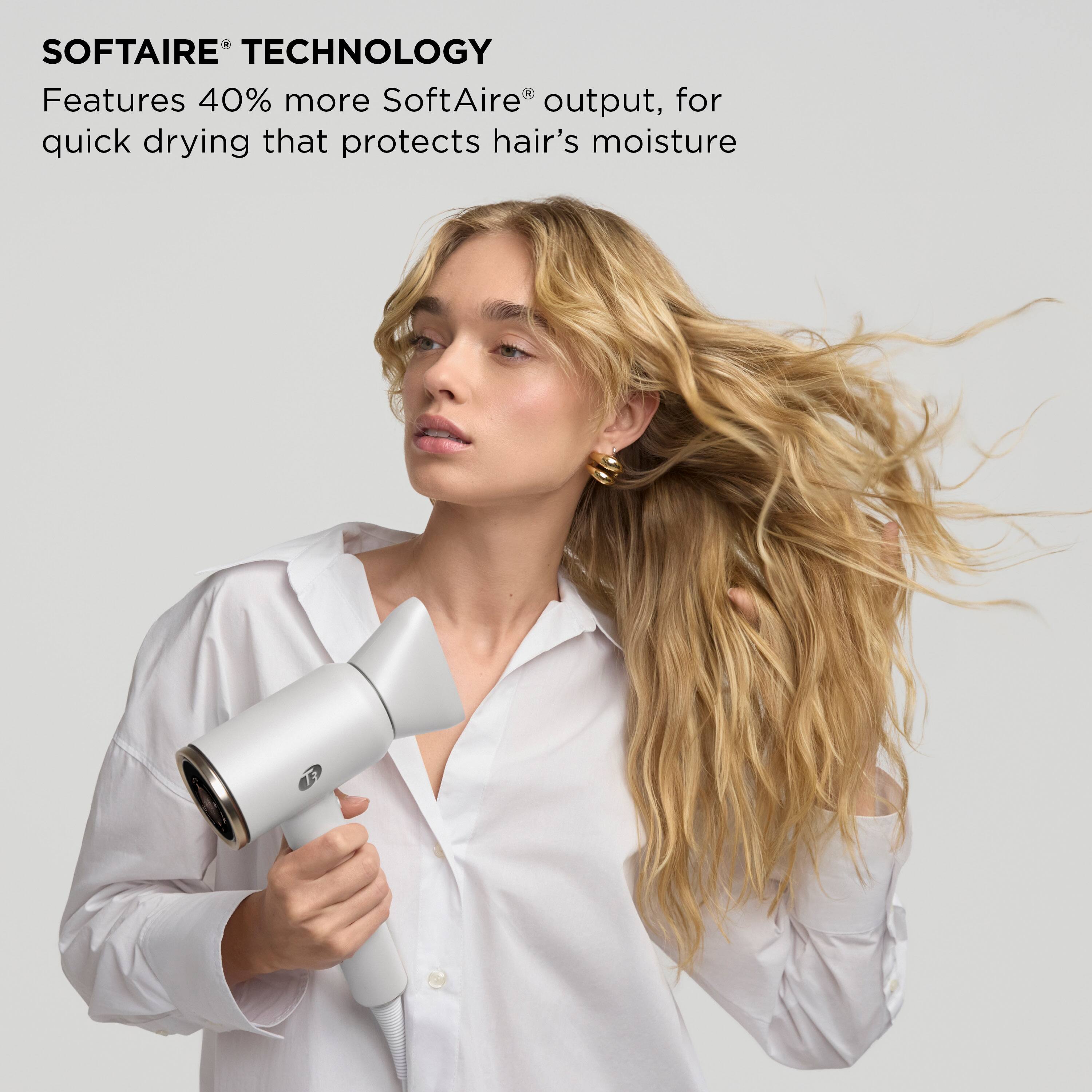 Softaire Technology features 40% more SoftAire output, for quick drying that protects hair's moisture.