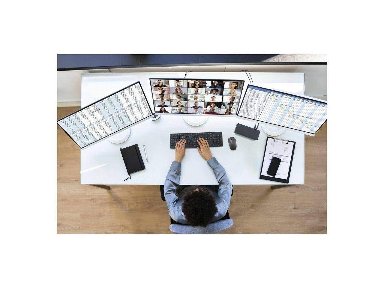 Alt View 3. Kensington - Kensington SD3220U3 EQ USB-C 10Gbps Triple Video Dock - 135W, 3 Displays, 8K @ 30Hz.