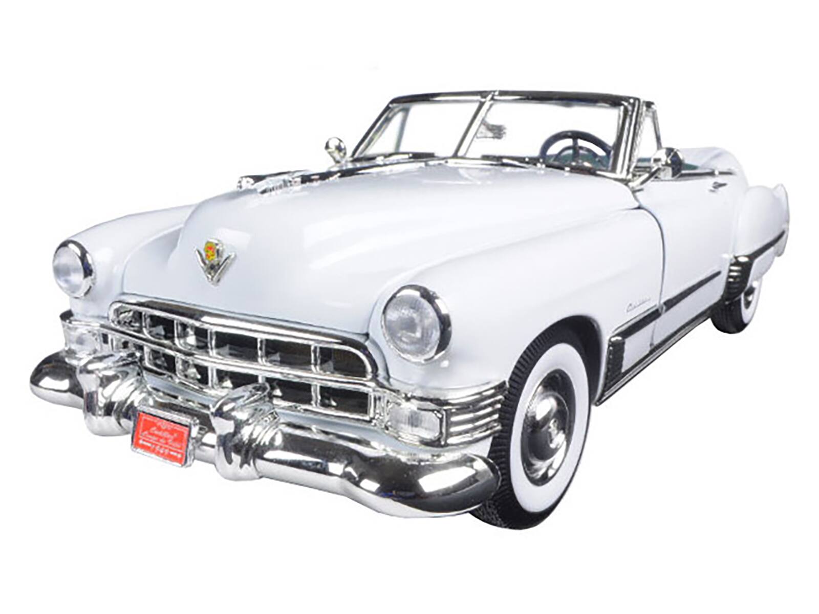 Angle. Road Signature - 1949 Cadillac Coupe De Ville Convertible White 1/18 Diecast Model Car by Road Signature - White.