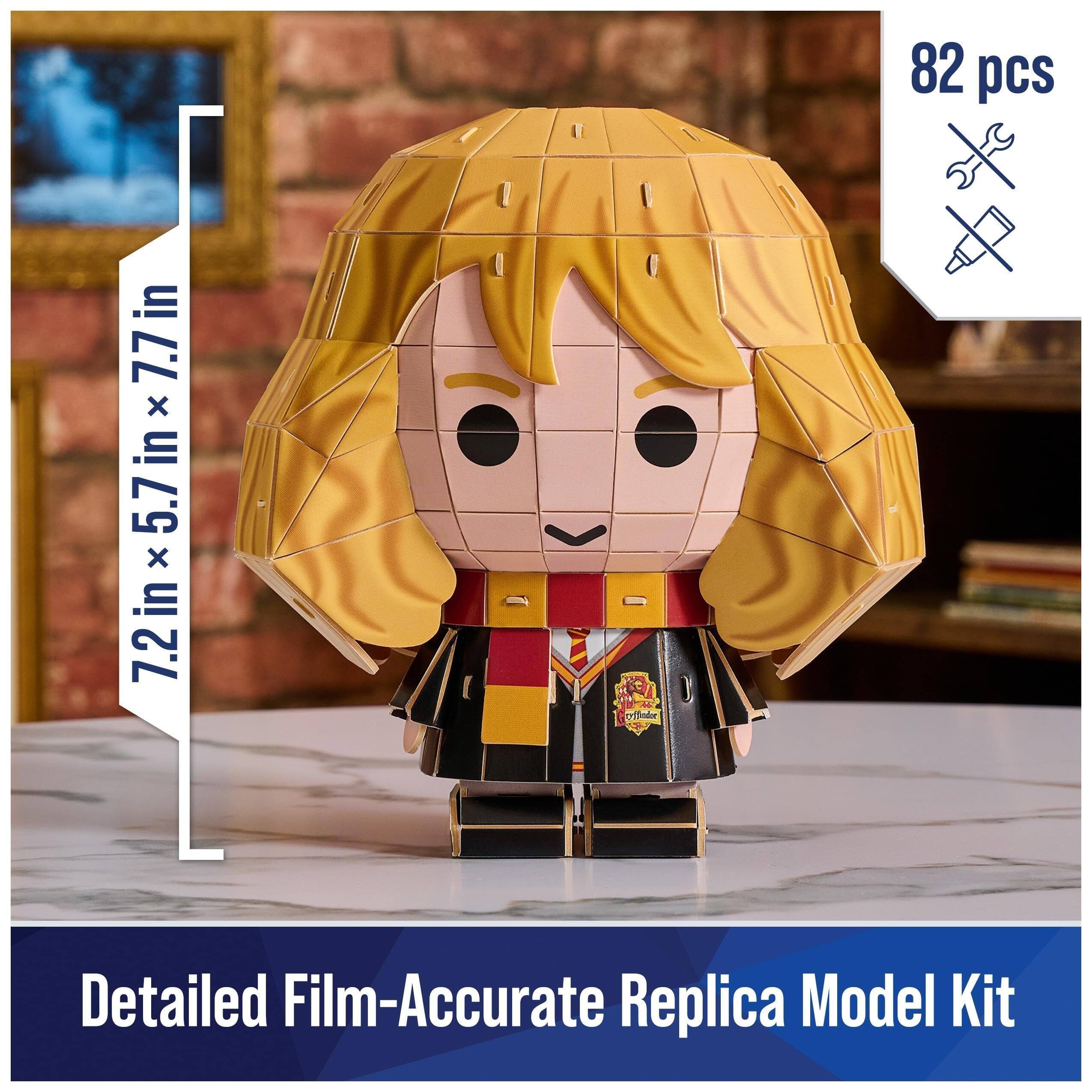 82 pcs in 7.7in x 5.7in x 7.2in

Detailed Film-Accurate Replica Model Kit