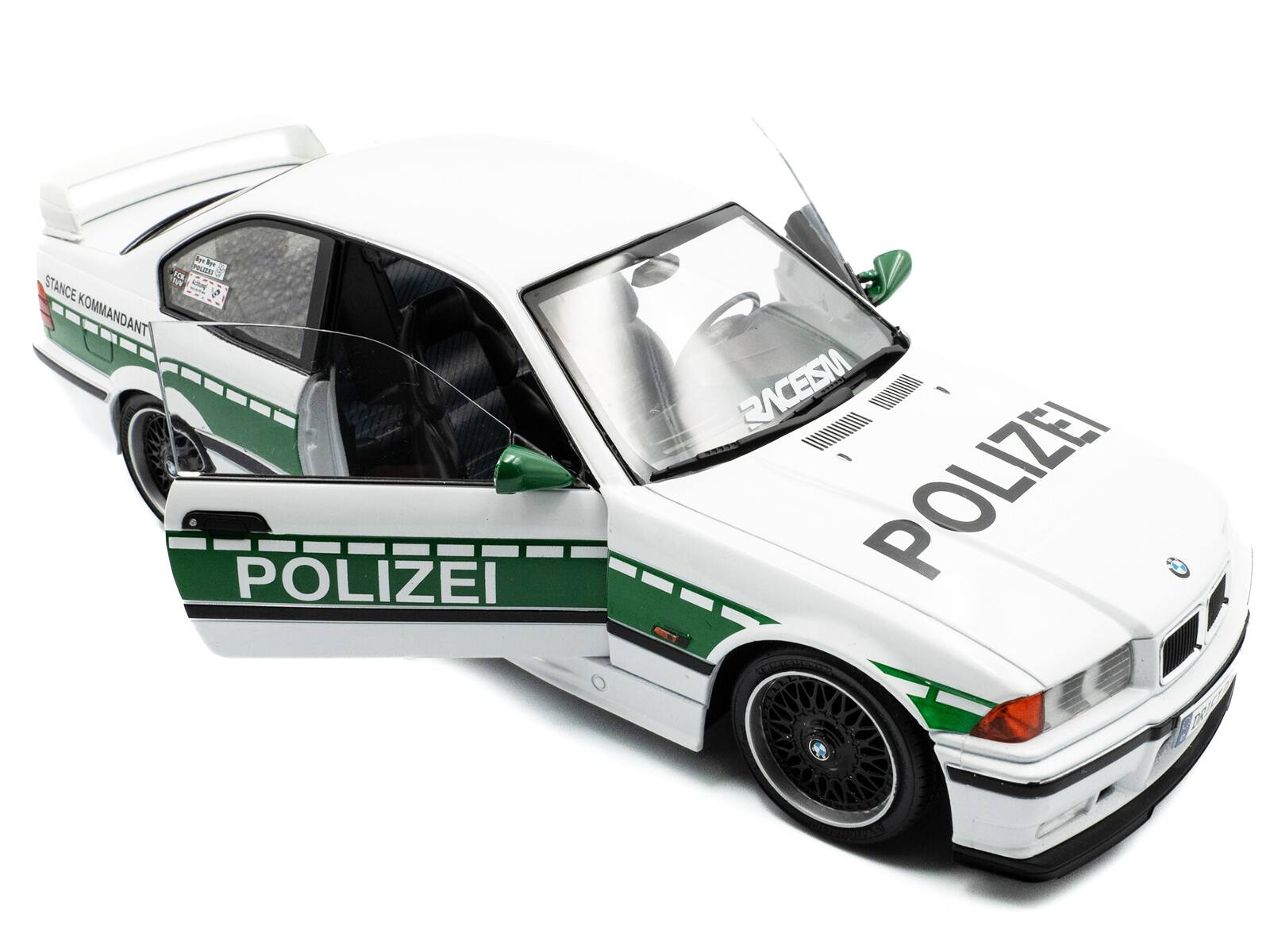 STANCE KOMMANDANT  
POLIZEI  
POLIZEI  
RACESUM