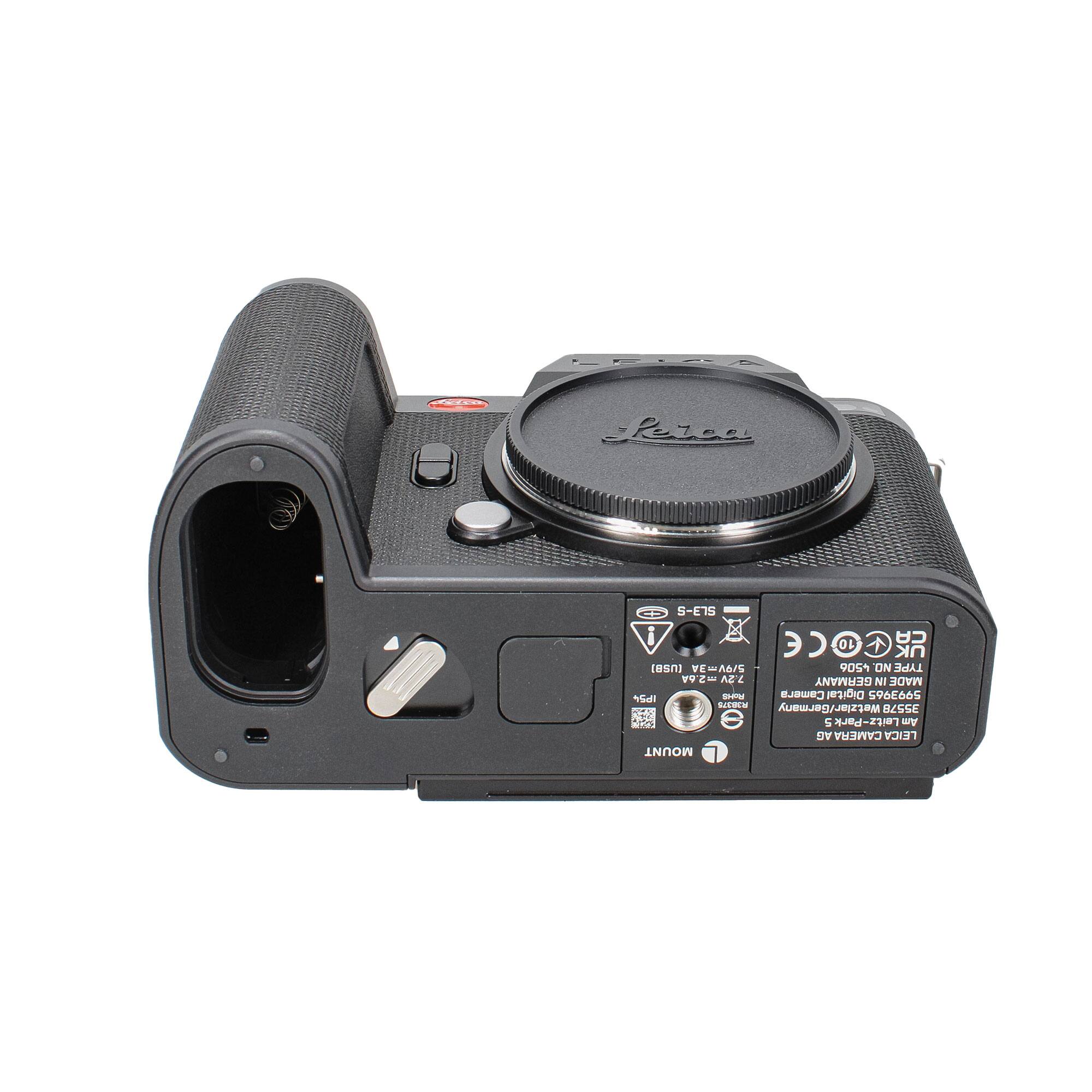 Sure, here is the corrected and grouped text:

- Leica
- S-ETS COCE 3 10 D
- esna VEWAAIS 90ST ON TYPE ZWAL GERMANY
- MADE IN GERMANY
- Camera Digital GO6E06S MALBLN
- Wetzlar/Germany
- URO 35578 ACN
- S-2 Am SP SV CAMERA LEICA MOUNT

- S-ETS
- (Battery, Voltage, etc.)
- 3V Li-ion
- 2.2 Wh
- Made in China
- Leica Camera AG
- 55555 Berlin
- Made in Germany