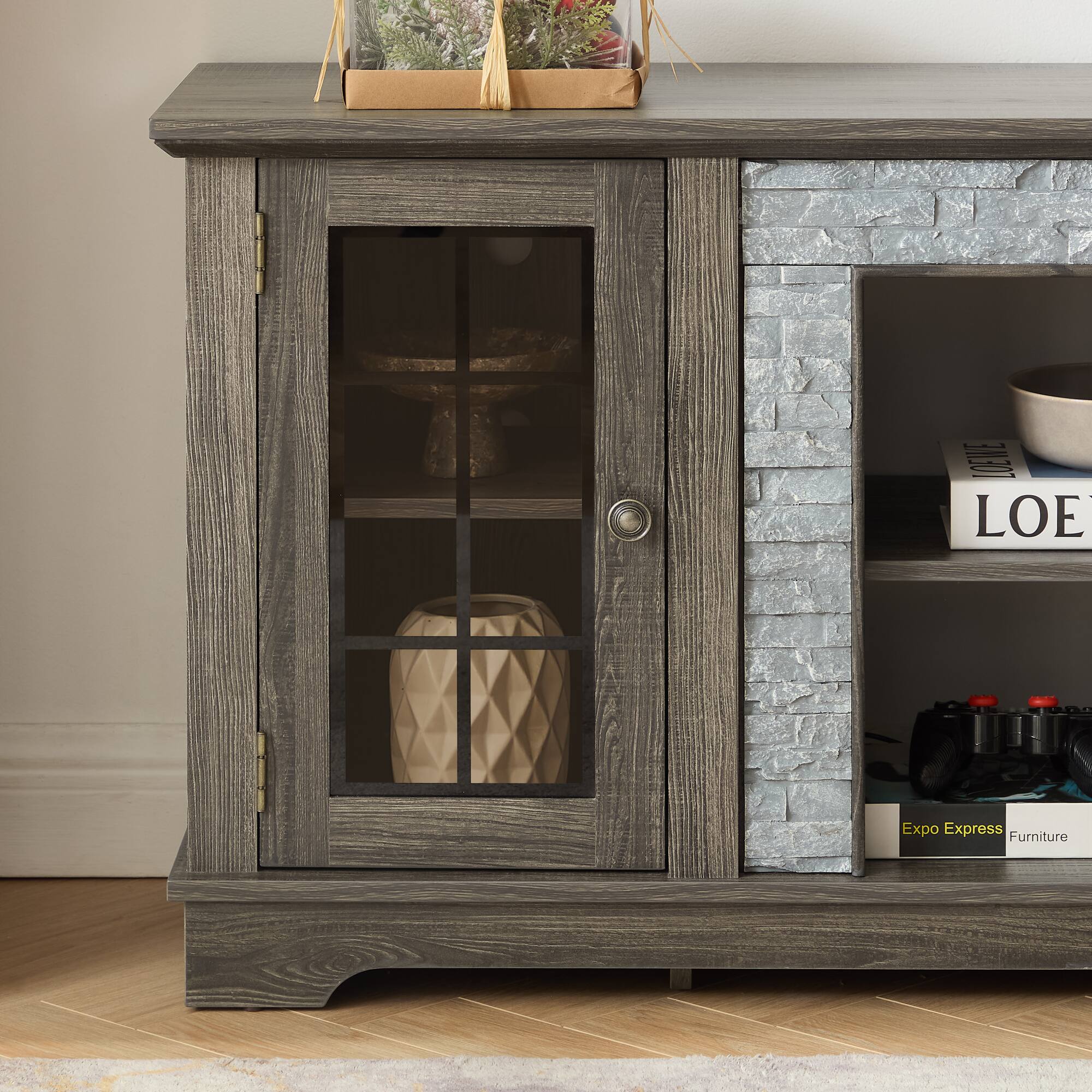 LOETE LOE Expo Express Furniture