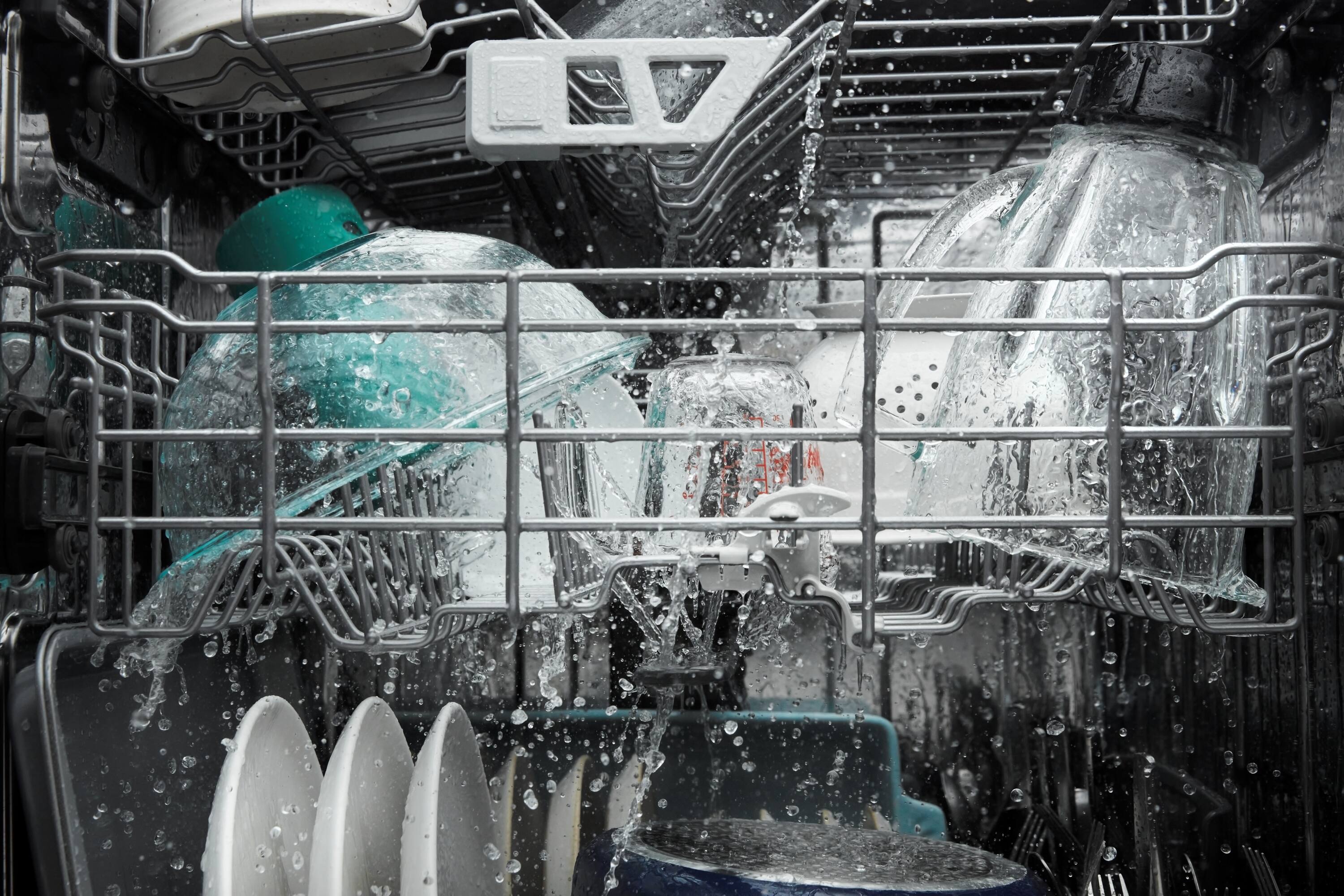 Alt View 18. Whirlpool - 24" Top Control Built-in Stainless Steel Tub Dishwasher with 3rd Rack, Water Repellent Silverware Basket,  41 dBA - Fingerprint Resistant Stainless Steel.