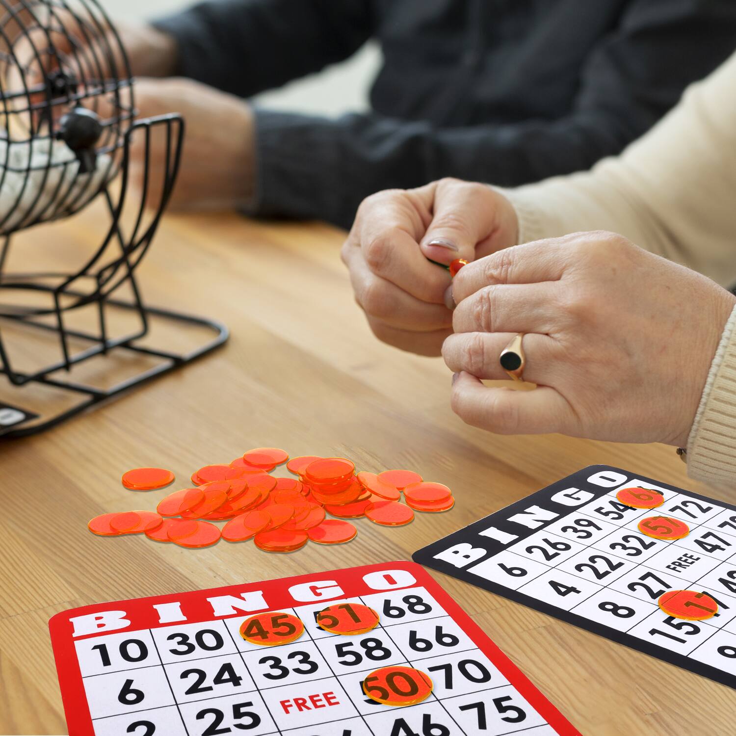 BINGO 45 51 68 66 8 15 17 10 30 58 24 33 70 6 FREE 60 25 - b 75
BINGO 54 72 6 22 32 51 39 22 32 47 1 4 27