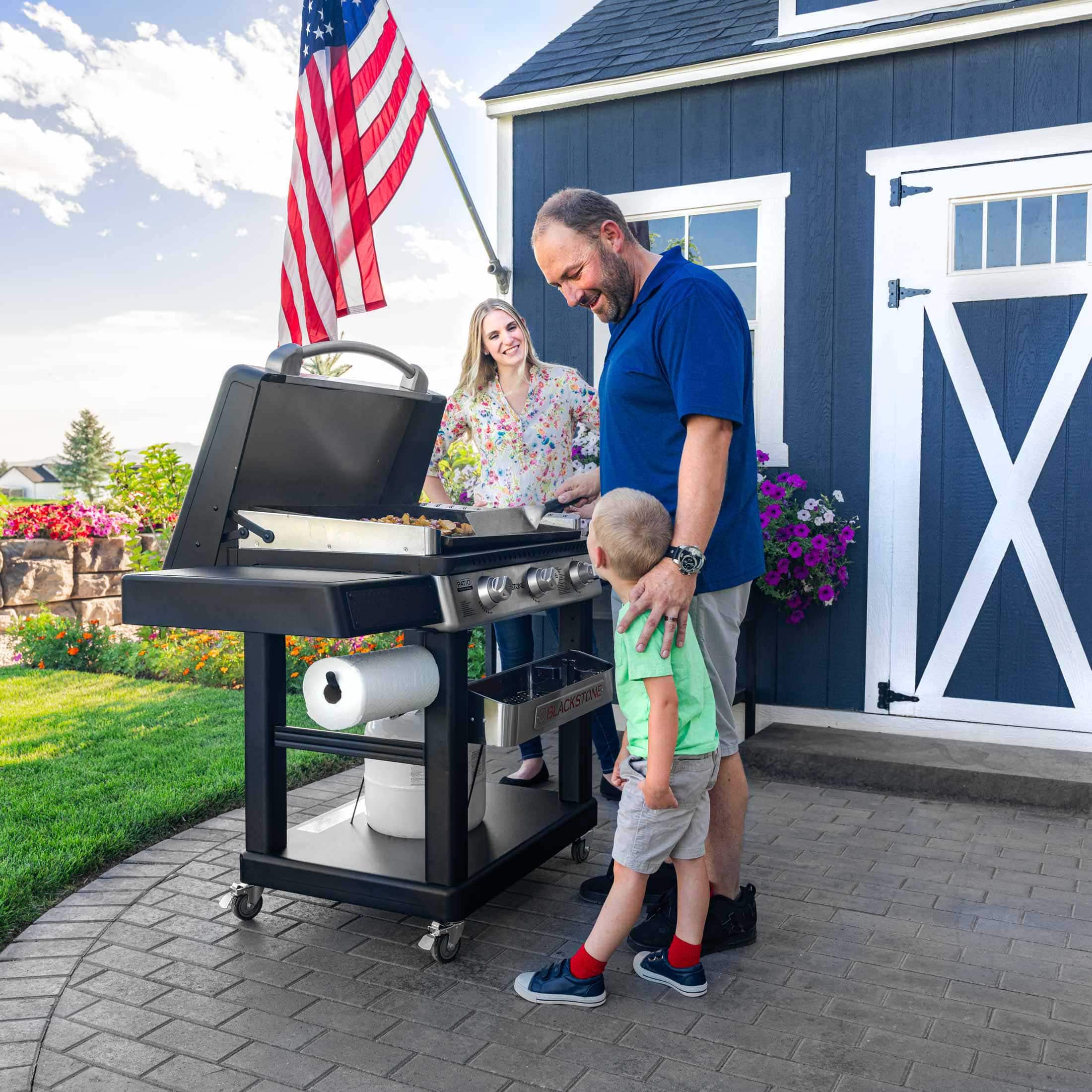 Alt View 19. Blackstone - 28-in. Outdoor Griddle - Black.