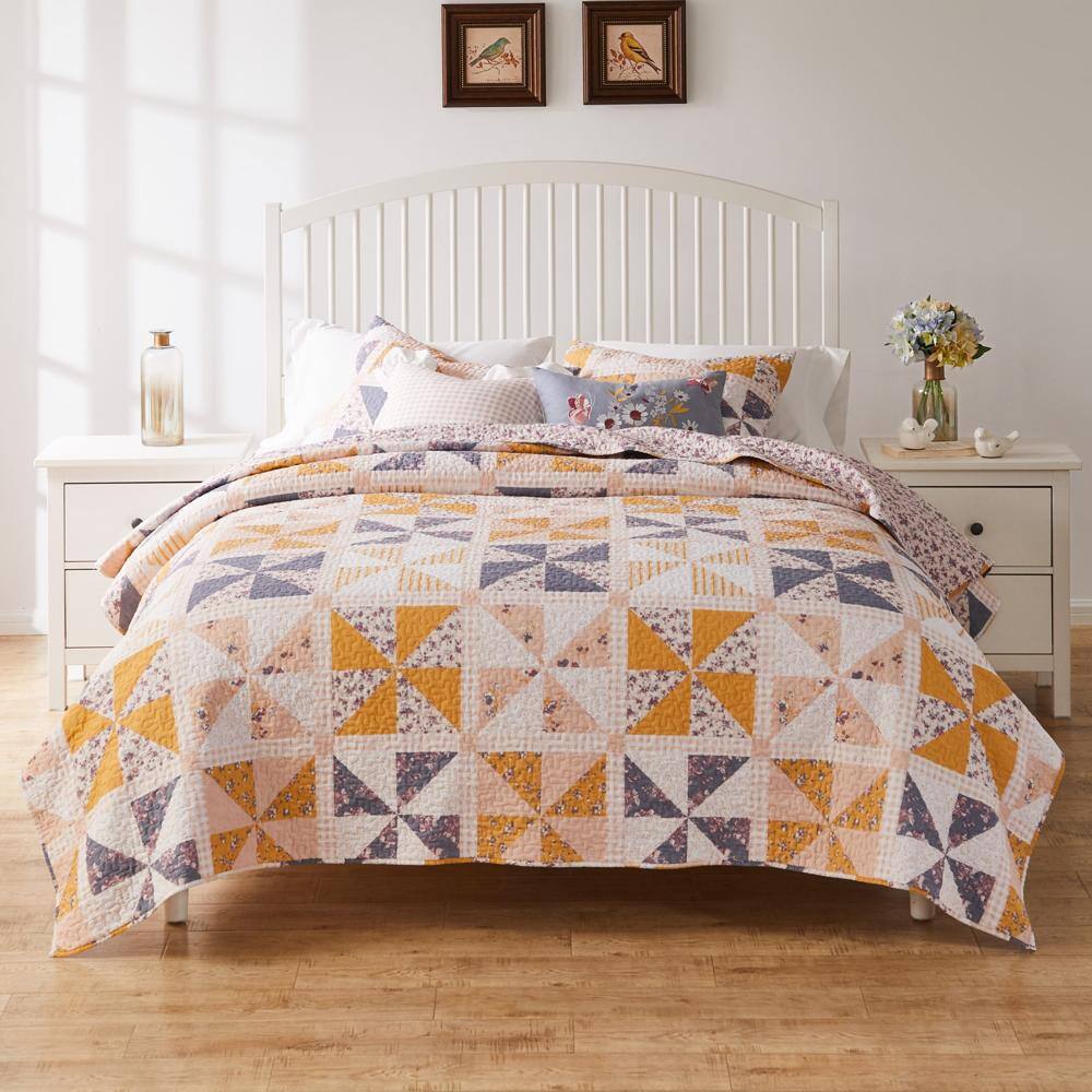 Alt View 3. Greenland Home Fashions - Greenland Home Fashions Pinwheel & Posey Luxury Modern Design 3 Pieces Quilt Set for Bed Full/Queen Peach - Peach.