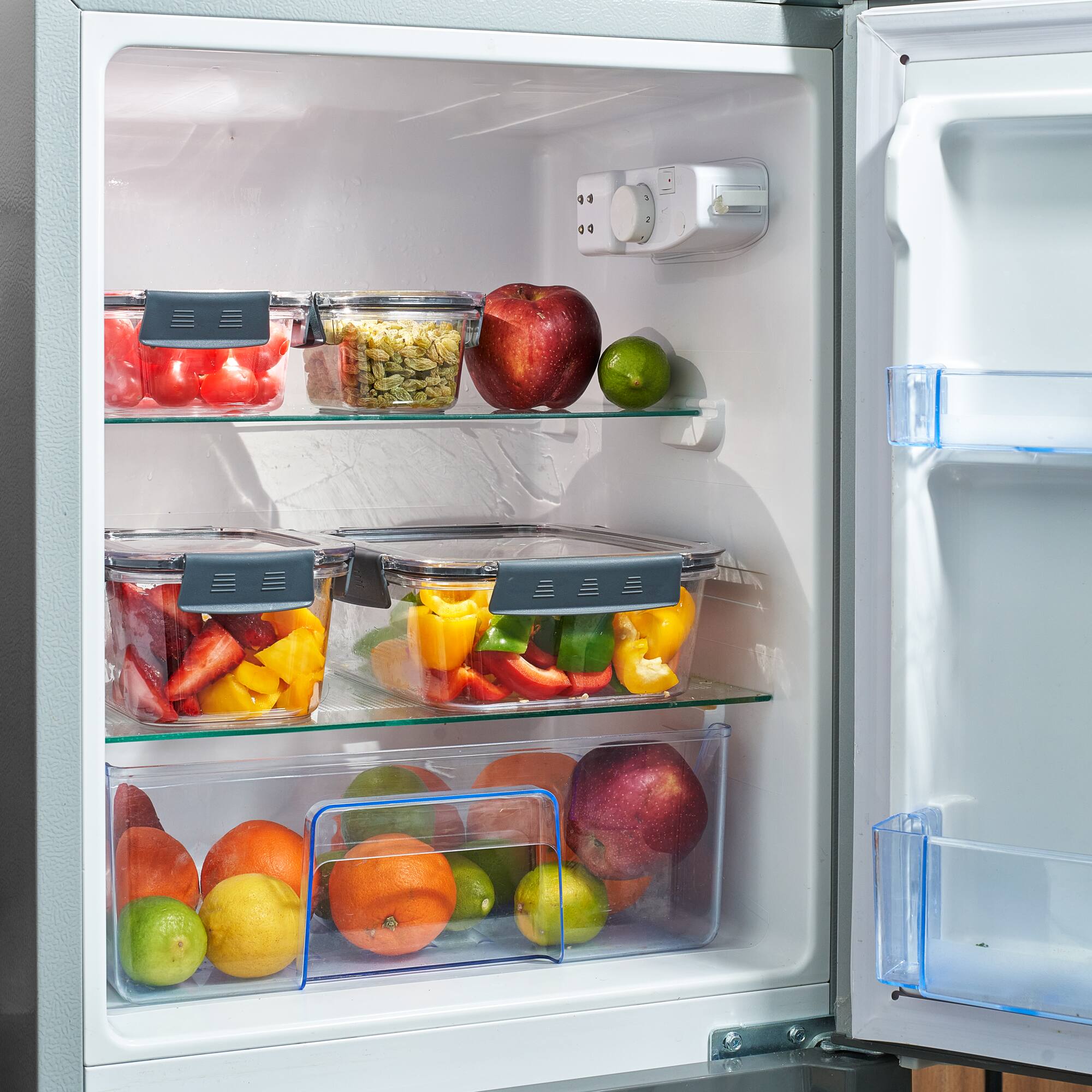 Left. Sorbus - Sorbus 16Pc Airtight Clear Plastic Food Storage Containers with Lids - BPA Free, Keeps Food Fresh, Leak Proof, Meal Prep - Clear.