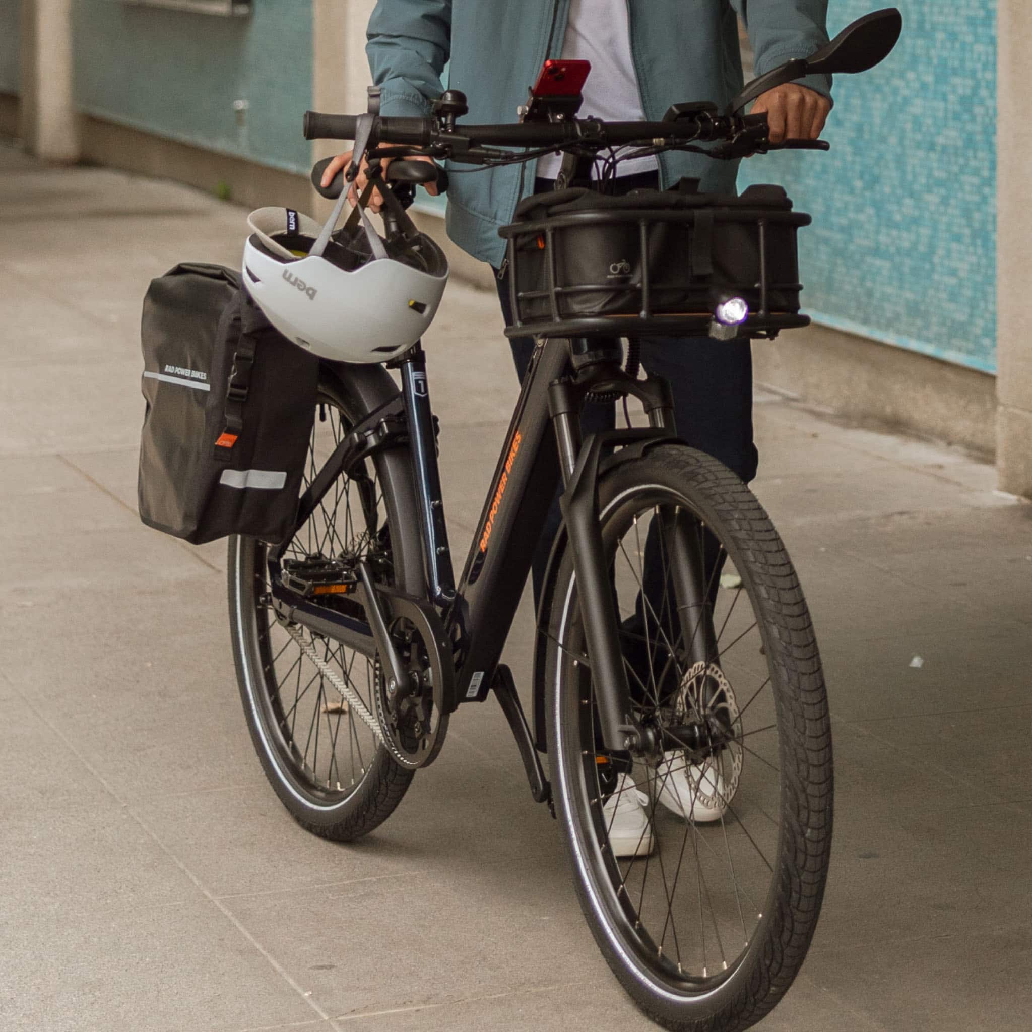 I am sorry, but the text on the image does not contain any coherent information that can be grouped or corrected.