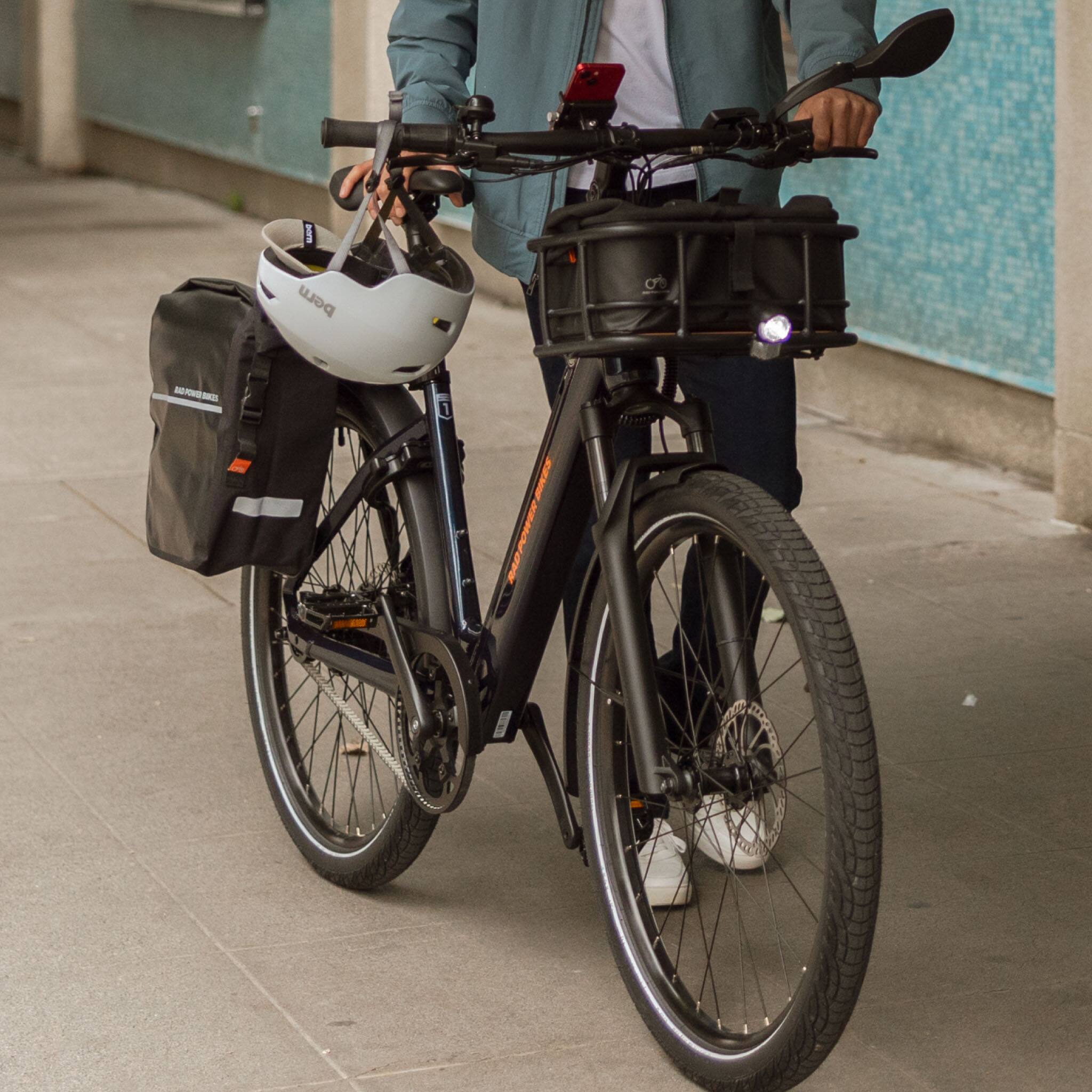 I am sorry, but the text on the image does not contain any coherent information that can be grouped or corrected.