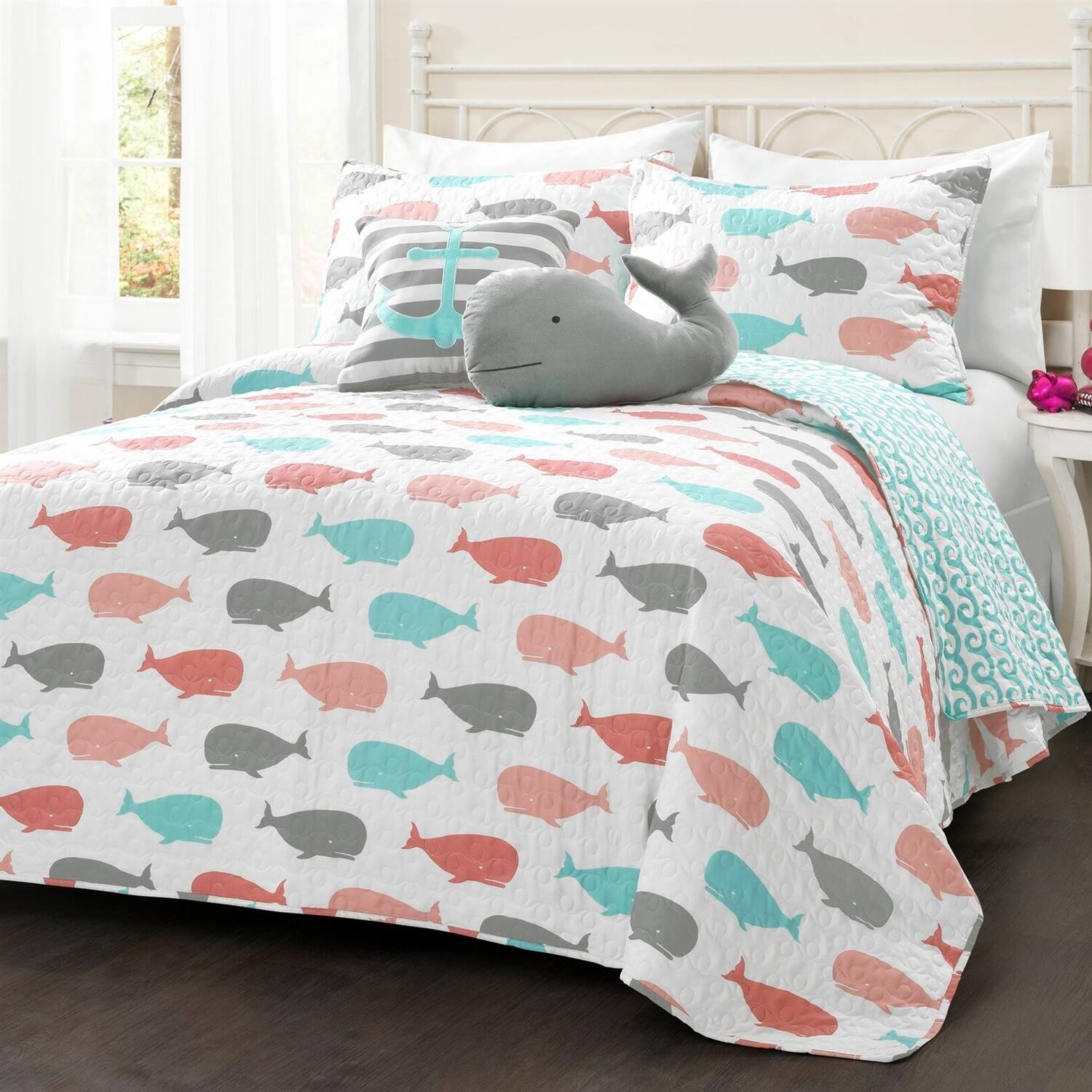 Angle. Hivvago - Full/Queen 5 Piece Microfiber Quilt Set in Teal Pink Aqua Waves Whale Pattern - Teal, Pink, Aqua.