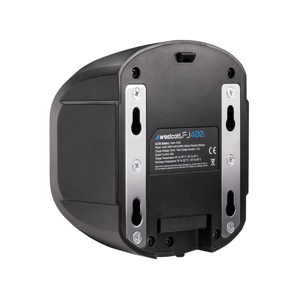 westcott FJ400  
westcott J400  
AC/DC Battery  
Power: 14.4V 4400 mAh Li-Polymer Battery  
Charge Voltage: 14.8V  
Charge Current: 2A  
Output Current: 20A  
Charge Temperature: 50°F to 104°F (10°C to 40°C)  
Discharge Temperature: -4°F to 122°F (-20°C to 50°C)  
CE