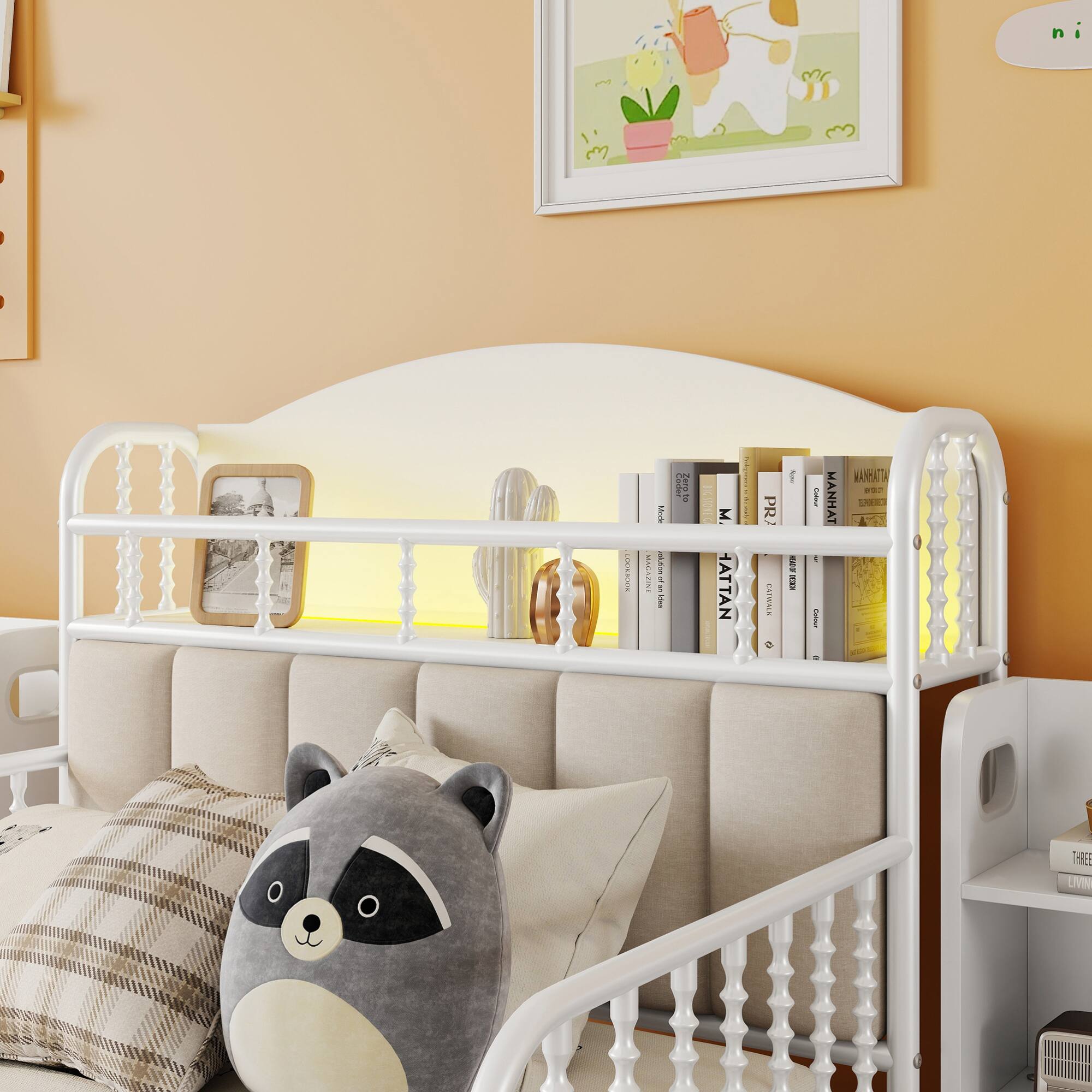 ni n I OO MAGAZIN ! i Coder Zeroto I  M. HATTAN | PR THRIT a i e i i 1 i - MANHAT MANHATT  E THREE UVN - -