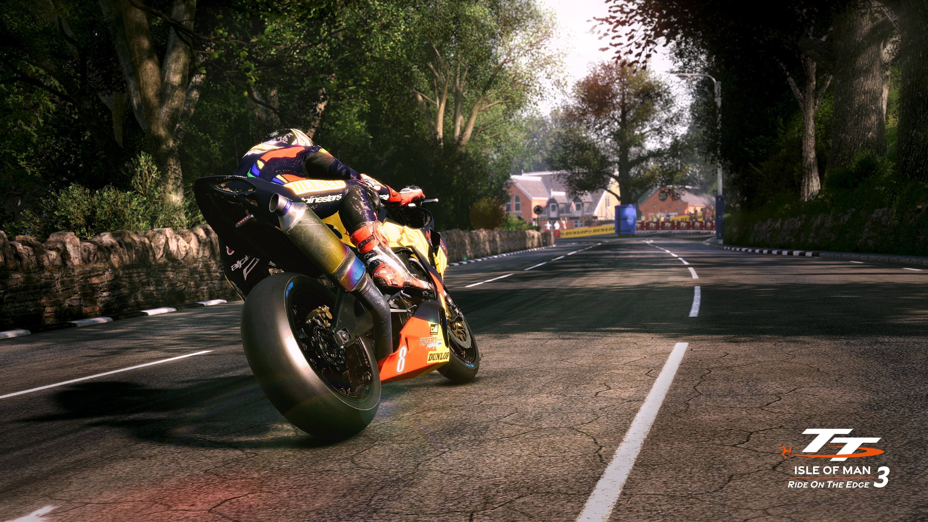 Left. Maximum Games - TT Isle of Man: Ride on the Edge 3.