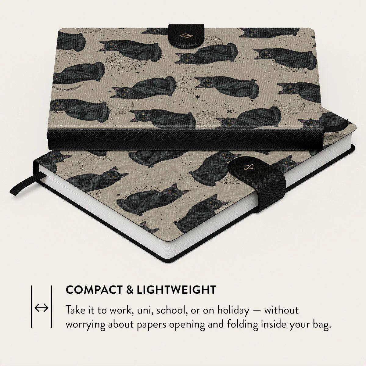 COMPACT & LIGHTWEIGHT  
Take it to work, uni, school, or on holiday – without worrying about papers opening and folding inside your bag.