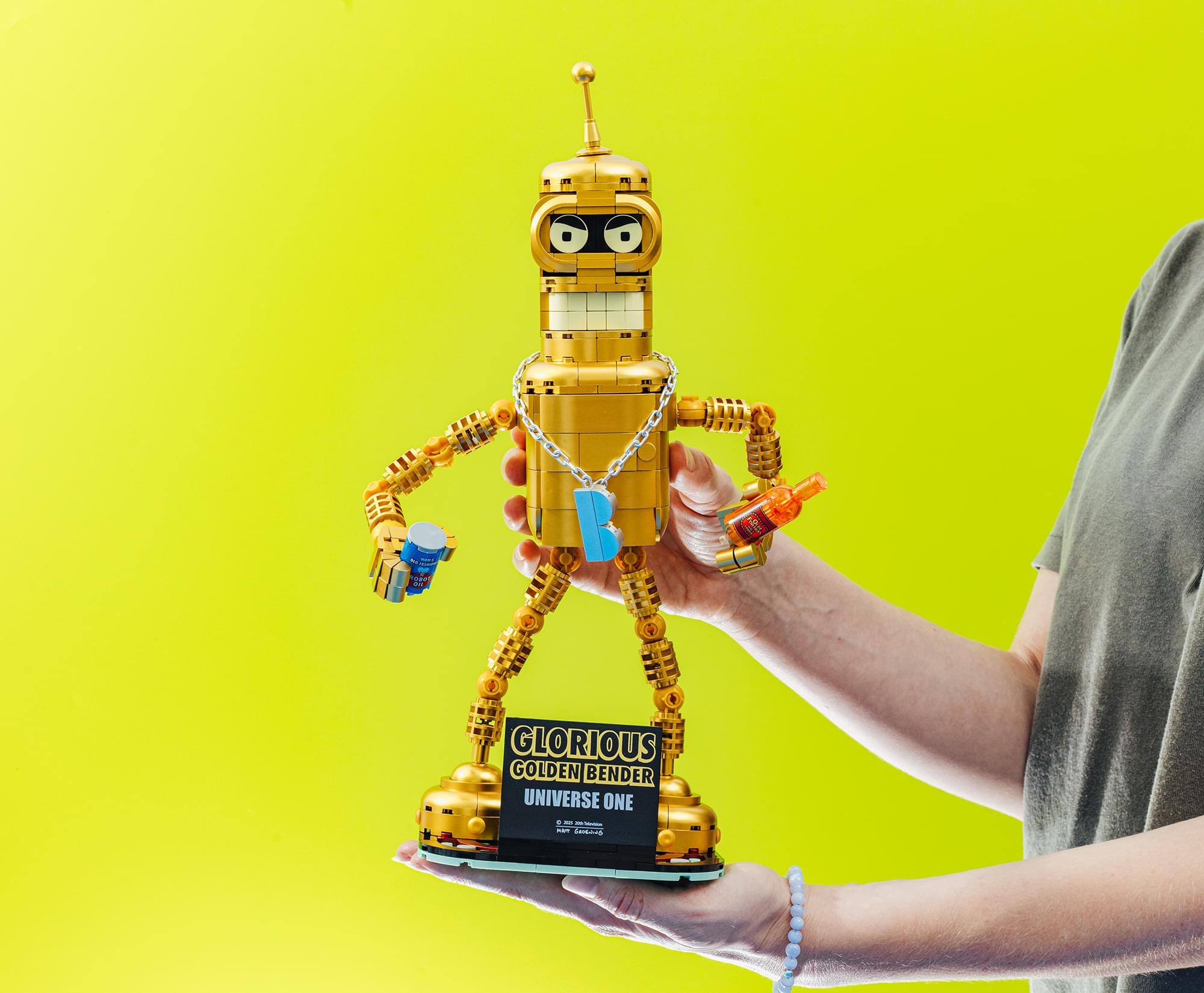 2 GLORIOUS GOLDEN BENDER UNIVERSE ONE
