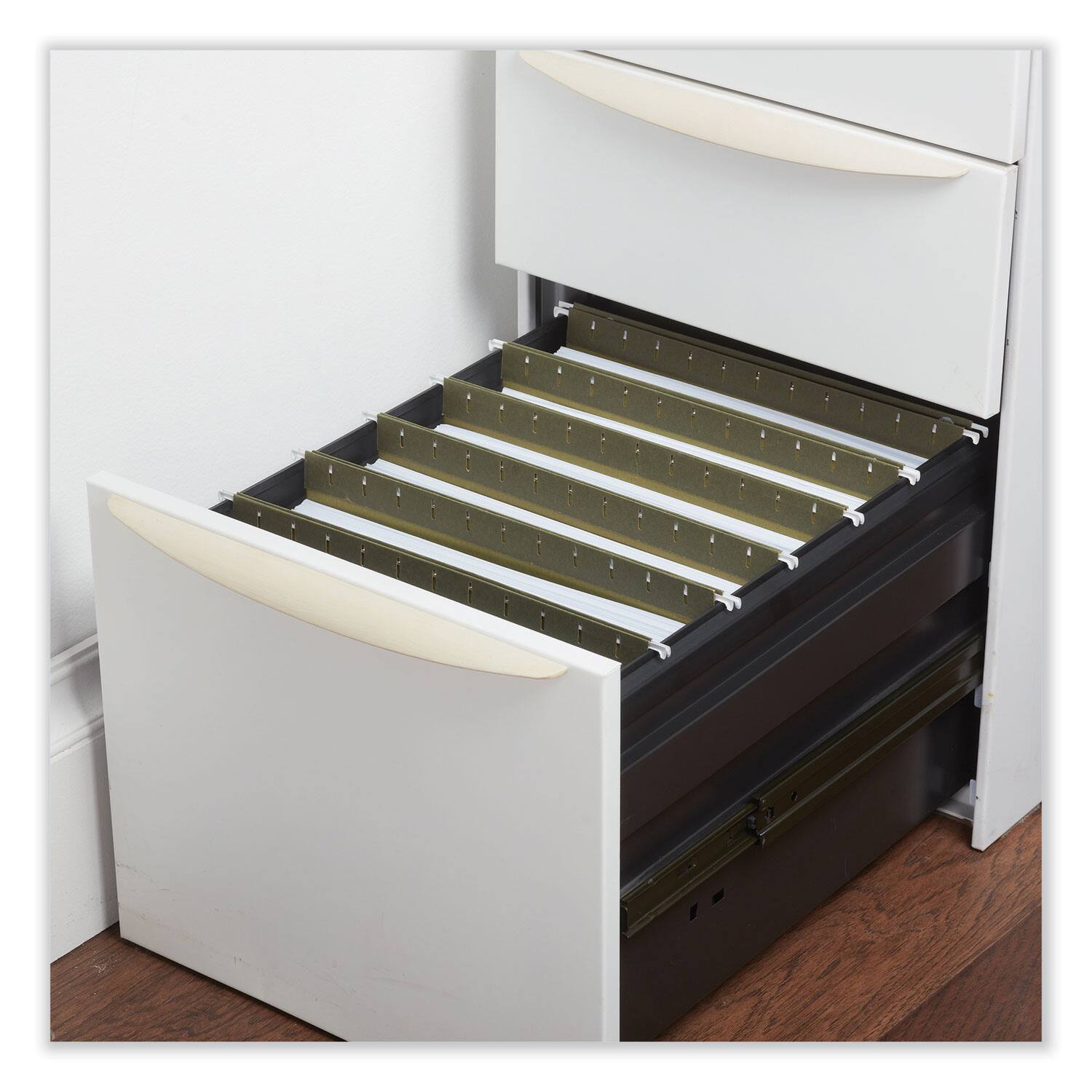 Angle. Universal - Universal Hanging Box Bottom File Pockets  1 Section  3.5 Capacity  Letter Size  Standard Green  10 per Box.