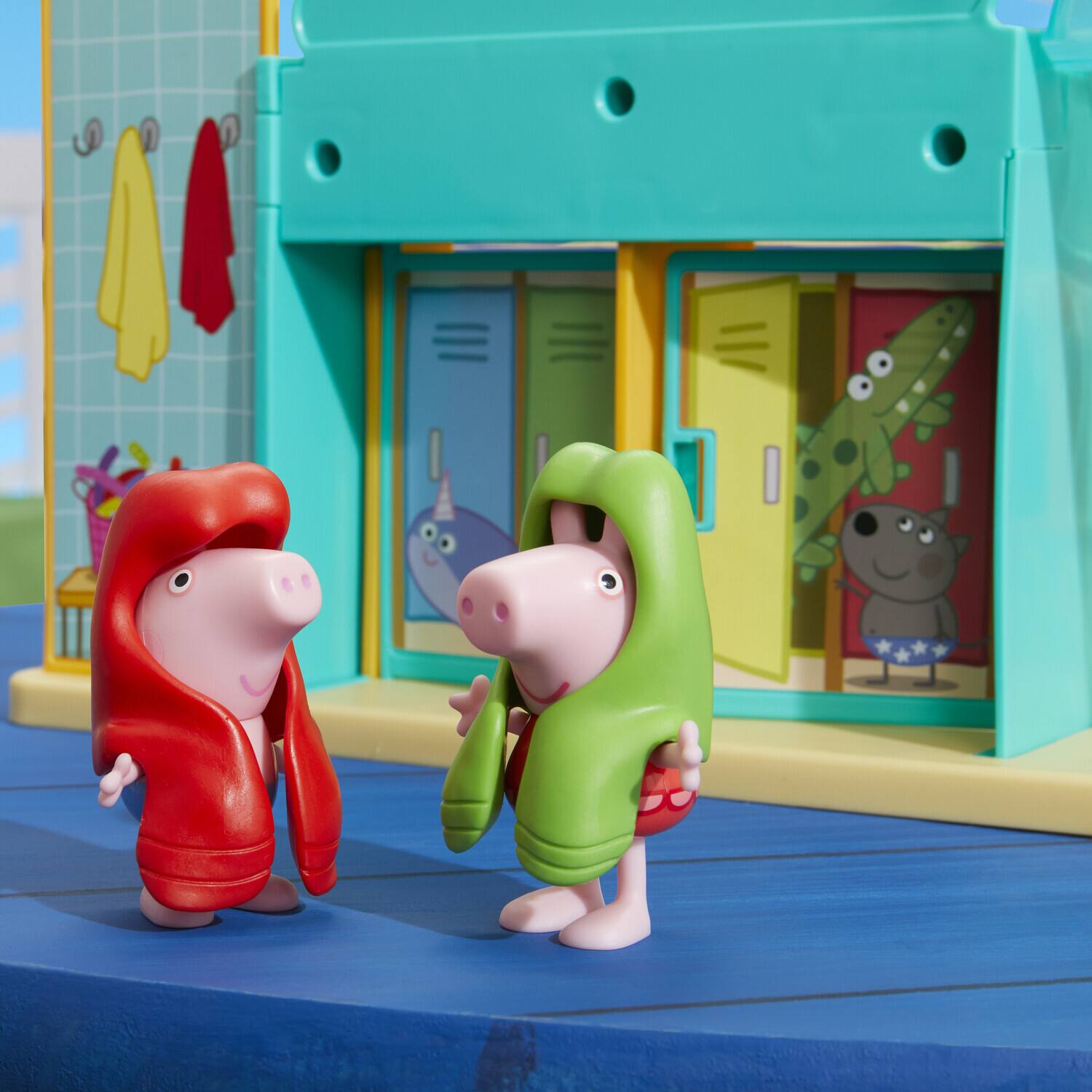 Alt View 4. Hasbro - Hasbro Collectibles - Peppa Pig - Peppa's Waterpark Playset - Multicolor.