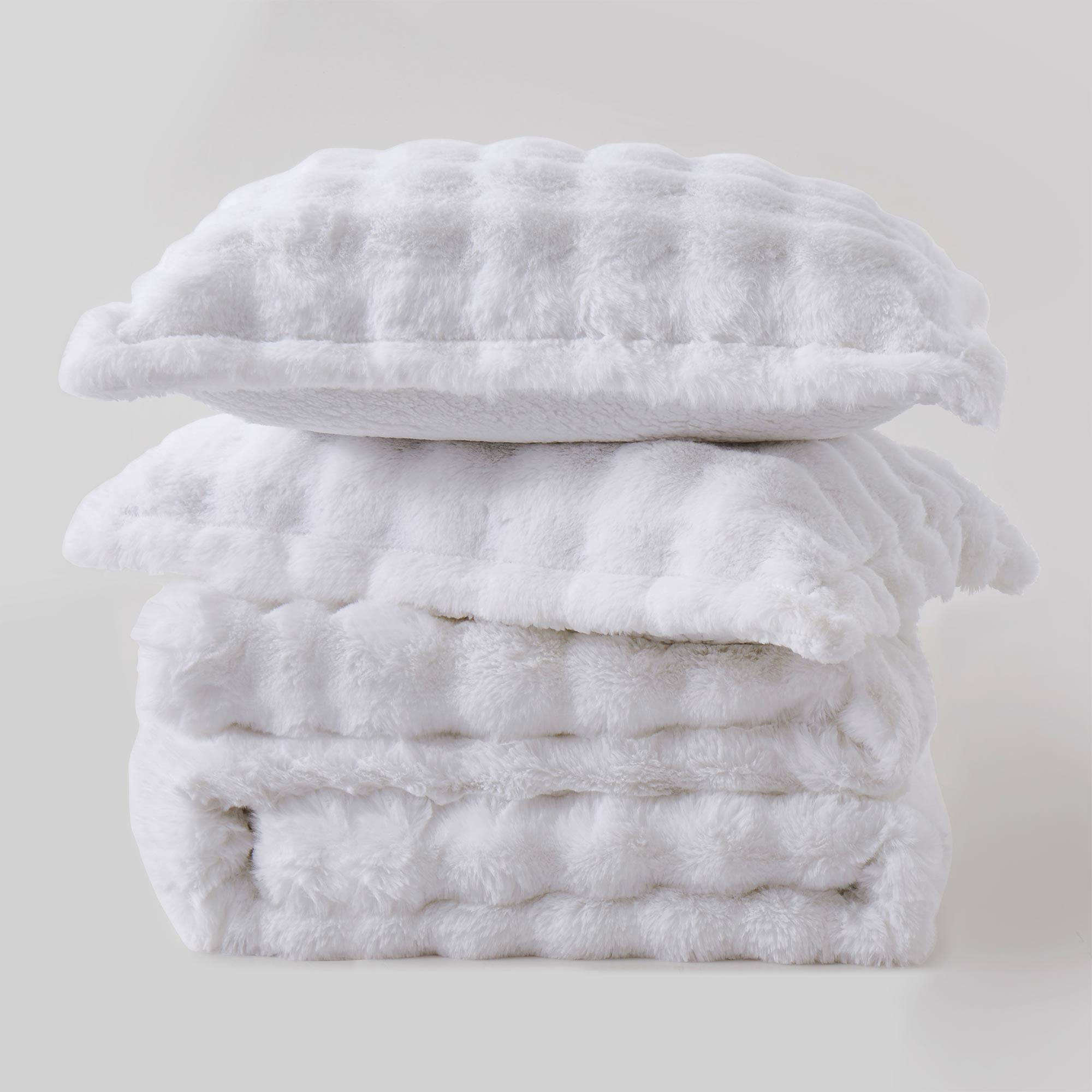 Alt View 3. Peace Nest - Peace Nest Ultra-Soft Faux Fur Comforter Set with Plush Tie-Dye & Reversible Sherpa, White, Queen - White.