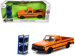 Jada - 1972 Chevrolet Cheyenne Pickup Truck Stripes and Extra Wheels "Just Trucks" Series 1/24 - Orange With Black