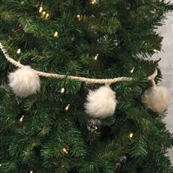 Angle. BreeBe - *Furry Pom Pom Garland - White.