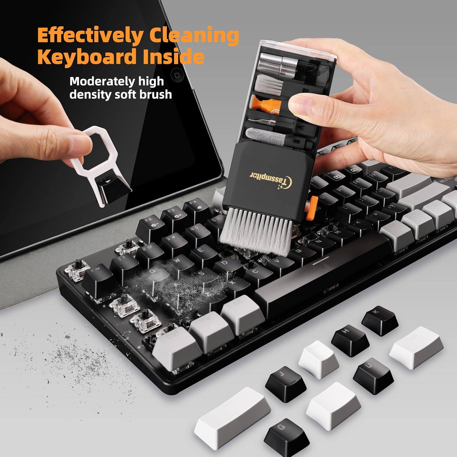 RTMB - Keyboard Cleaning Kit – Portable Brush & Spray Cleaner for Laptop & Screen - Black