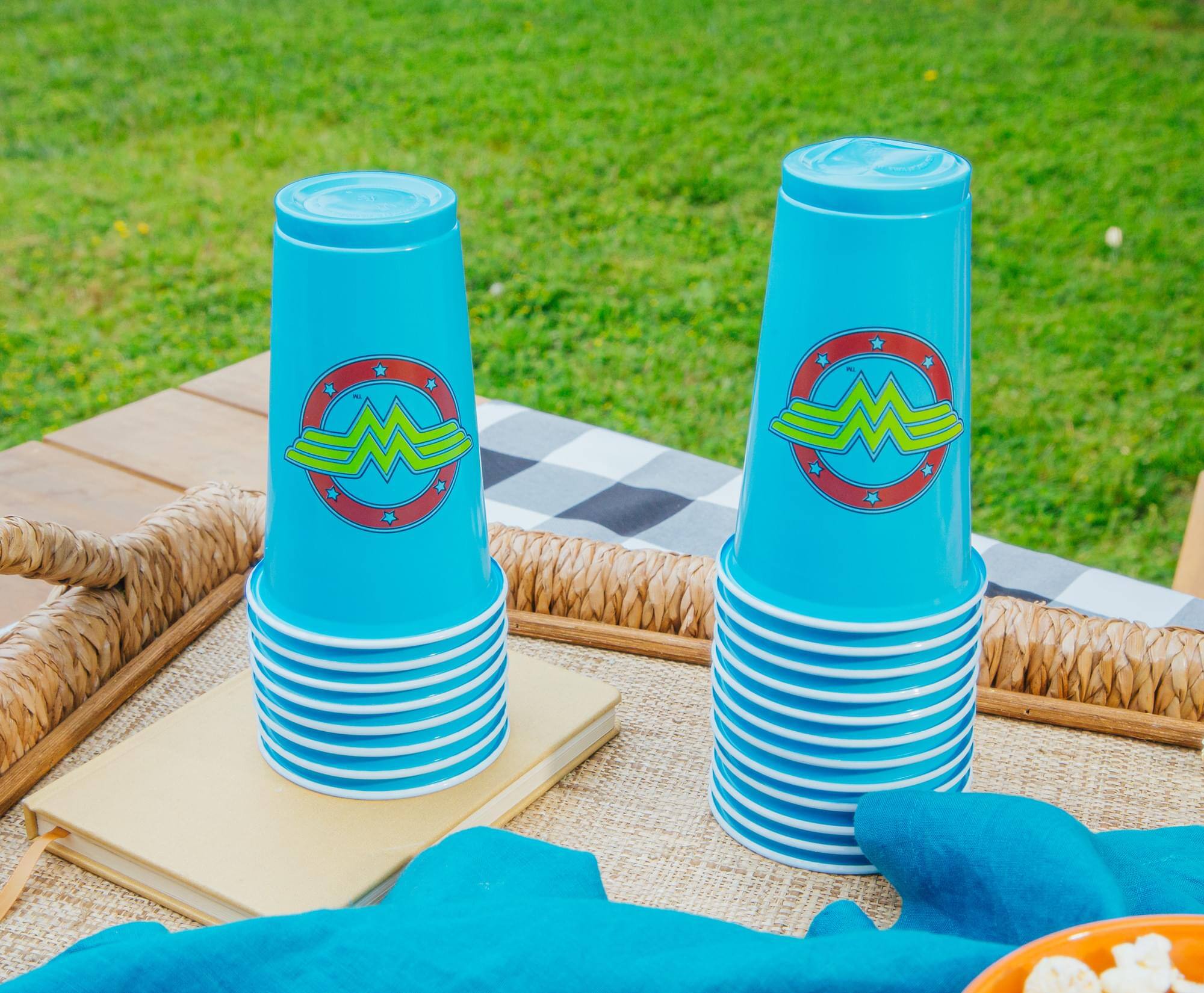 Alt View 10. DC Universe - DC Comics Wonder Woman Logo 18-Ounce Disposable Plastic Mini Cups | Set of 20 - Blue.