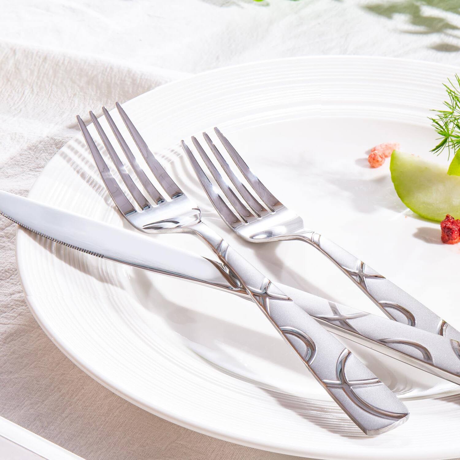 Back. Dazzed Corner - 40PCS Stainless Steel Silverware Set, Mirror Polished Cutlery Set，Dishwasher Safe - Silver.