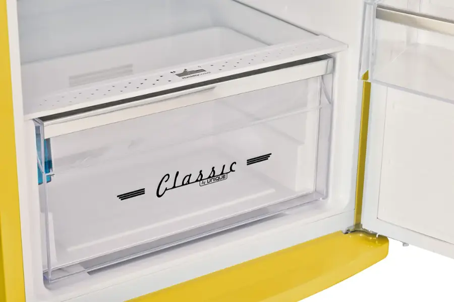 The text on the image reads "Classic by UNIQUE."
