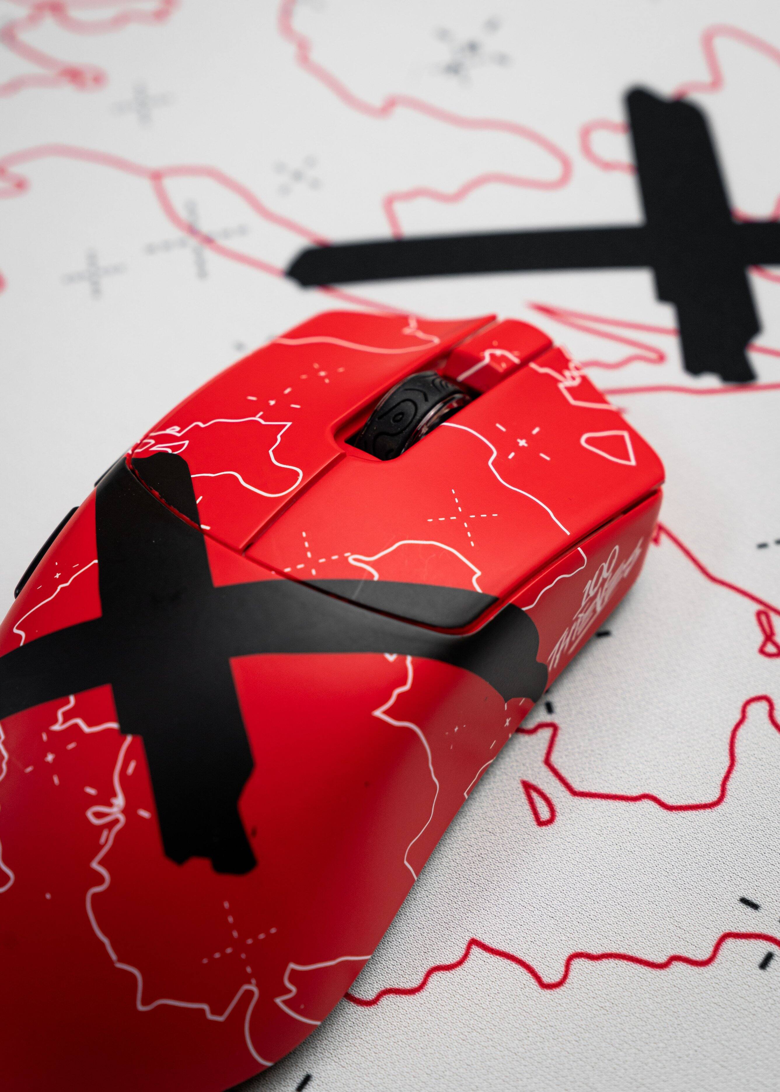 Alt View 2. Higround - Yuma Lightweight Wireless Optical Gaming Mouse with Hand-Applied Art - Wireless - 100 Theives - Team Issue.