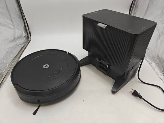Front. iRobot - IROBOT ROOMBA COMBO 2 ESSENTIAL ROBOT AUTO EMPTY VAC & MOP - BLACK.