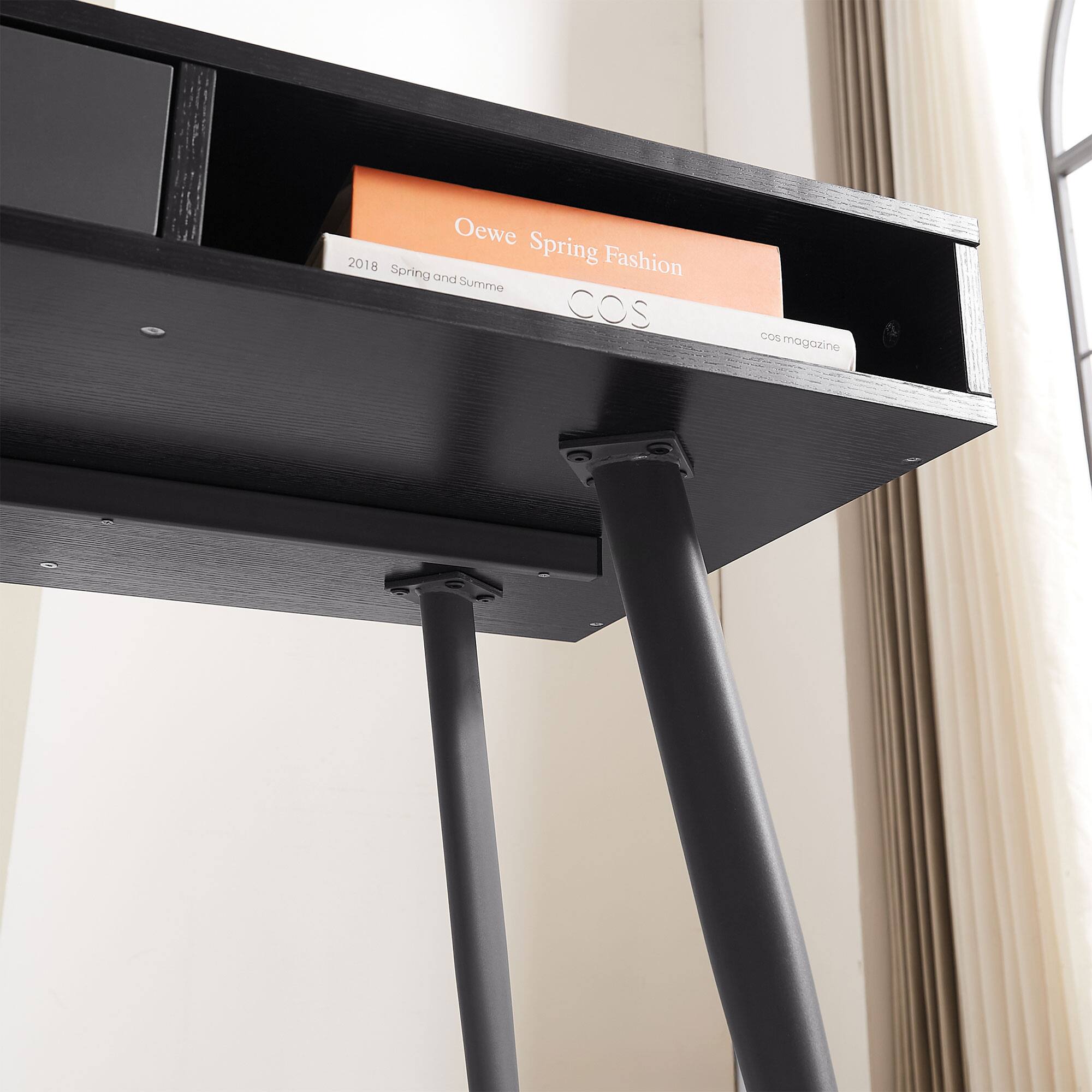 Oewe Spring Fashion  
2018 Spring and Summer  
COS  
cos magazine