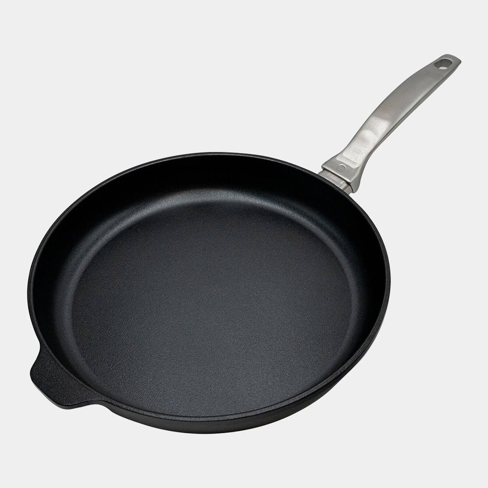 Front. Swiss Diamond - CHD Nonstick Induction Fry Pan, 11-Inch - Black.