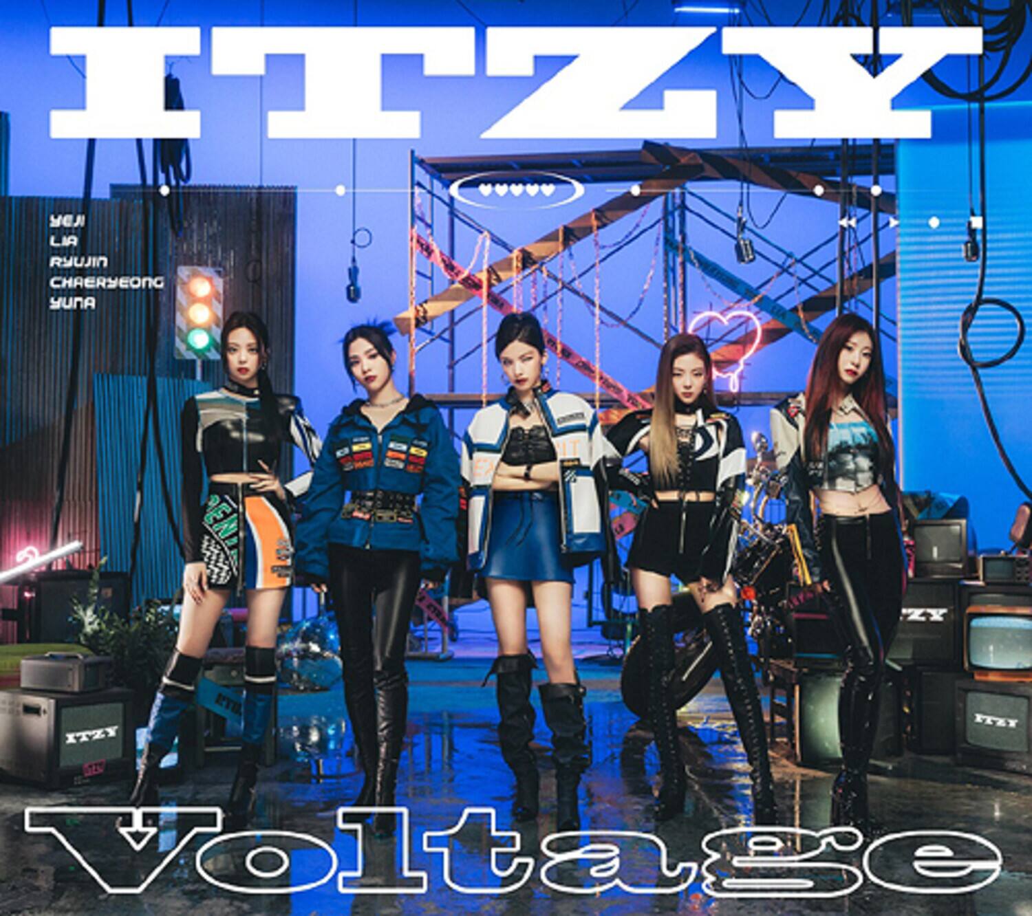 ITZY  
LIA RYUJIN CHERRYEONG YUNA  
Voltage