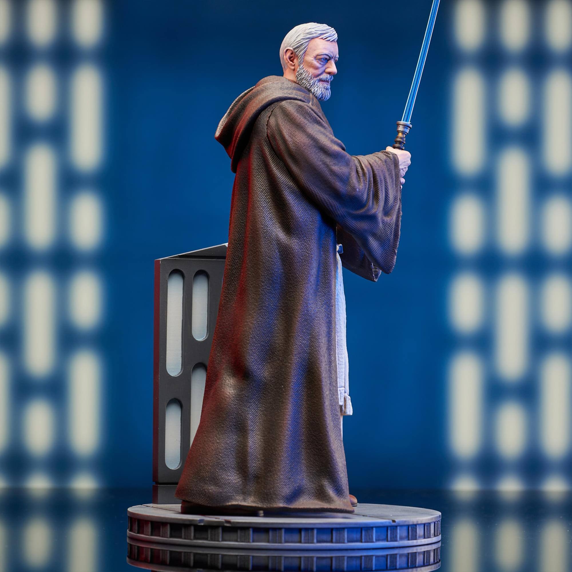 Alt View 4. Diamond Select Toys - Star Wars Milestones A New Hope Ben Kenobi 12 Inch Scale Resin Statue - Brown.