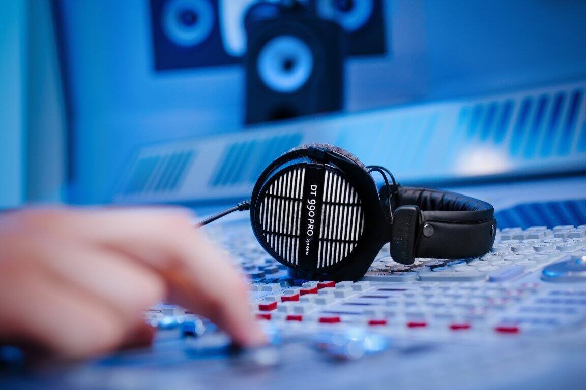 DT 990 PRO