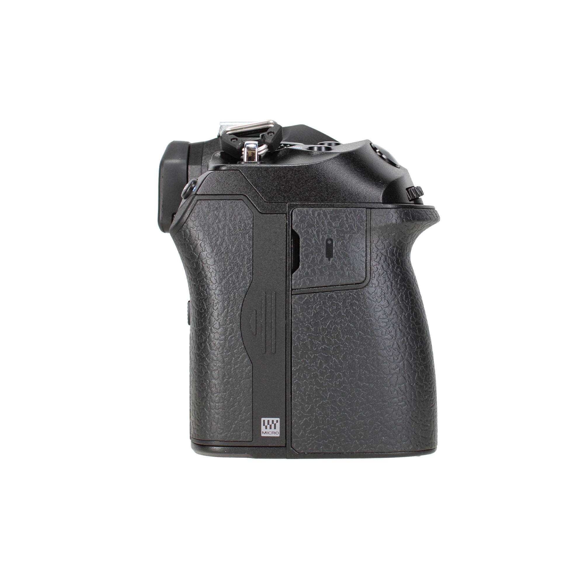 Back. Olympus - OM SYSTEM OM-1 Mark II Mirrorless Camera (Body Only) + 64GB Memory Card + Corel Photo, Video, & Art Suite Deluxe + More.