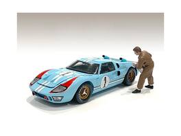 "Race Day 1" Figurine VI for 1/18 Scale Models by American Diorama - Multi