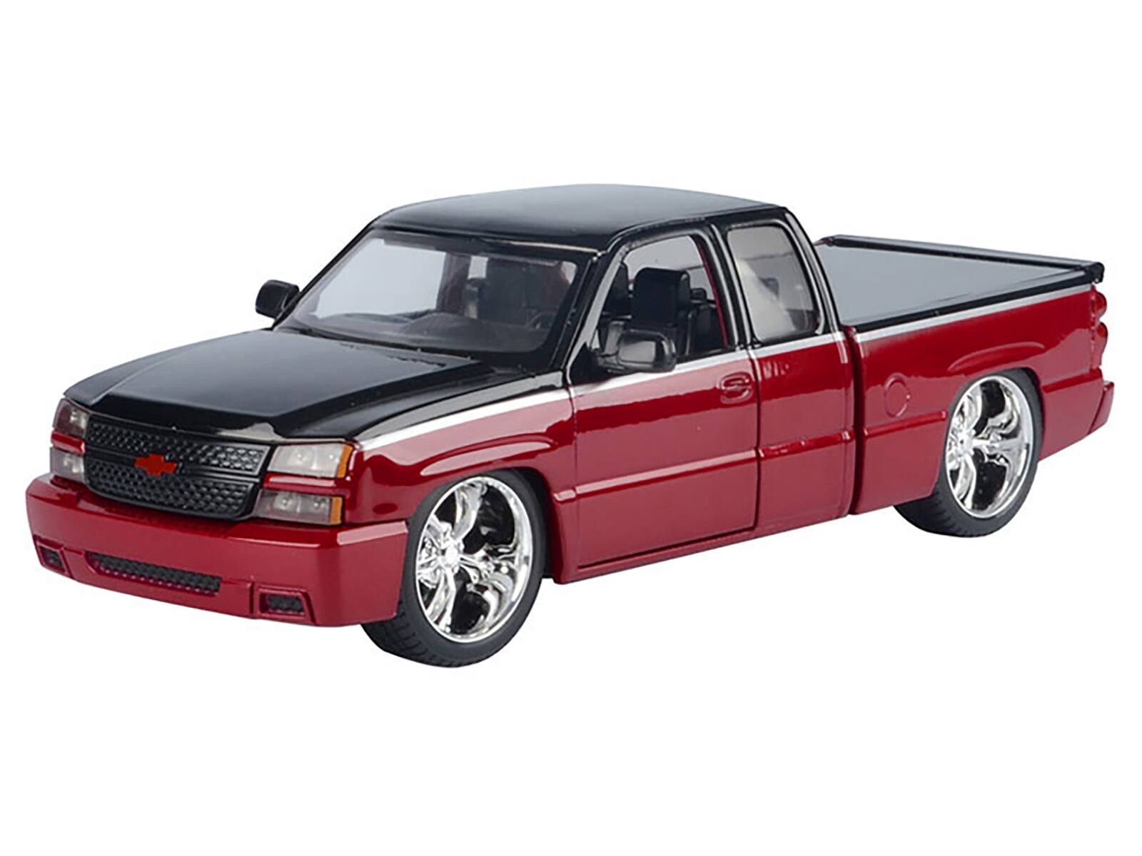 Angle. Motormax - 2006 Chevrolet Silverado Custom Pickup Red Metallic Black Silver Stripes Die-Cast Collection Series 1/25 - Red, Black, Silver.