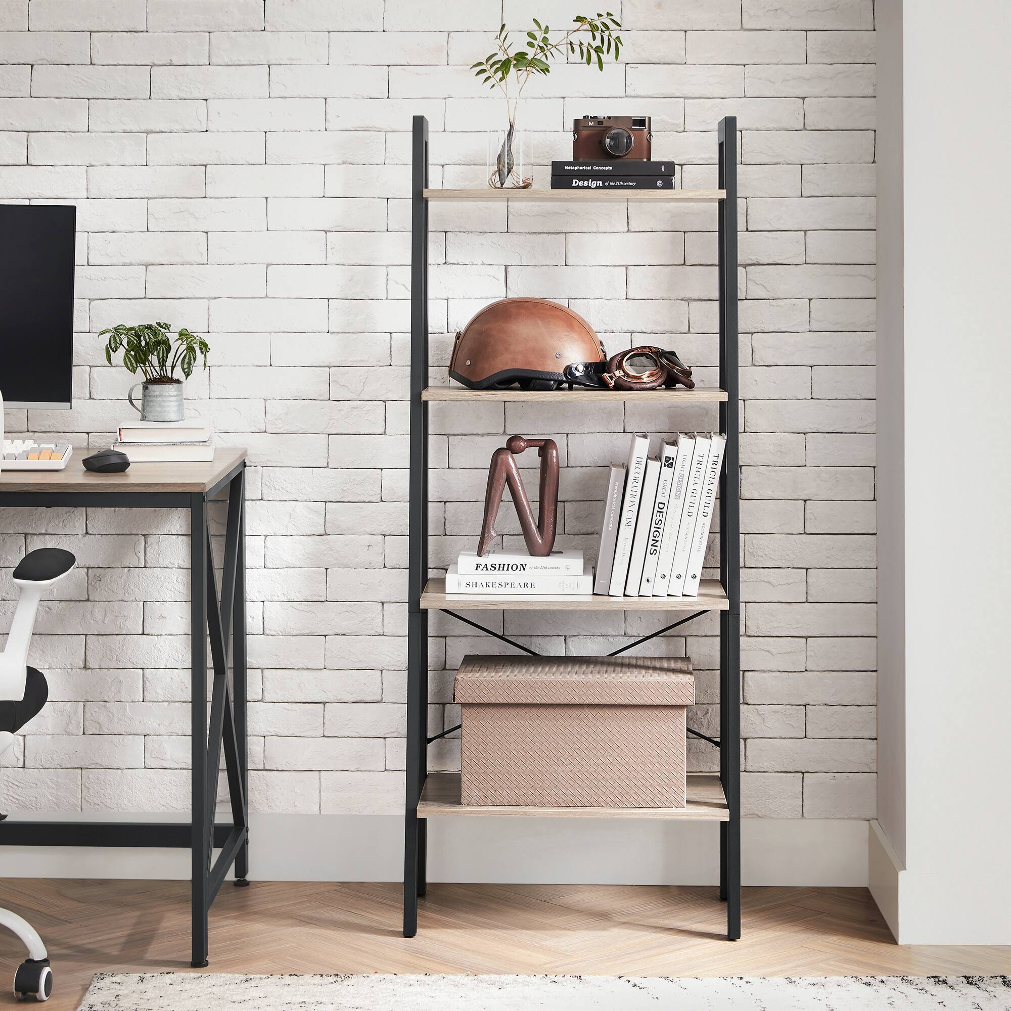 Design in Fashion  
Shakespeare  
15 Tricci Guild  
2 Designs