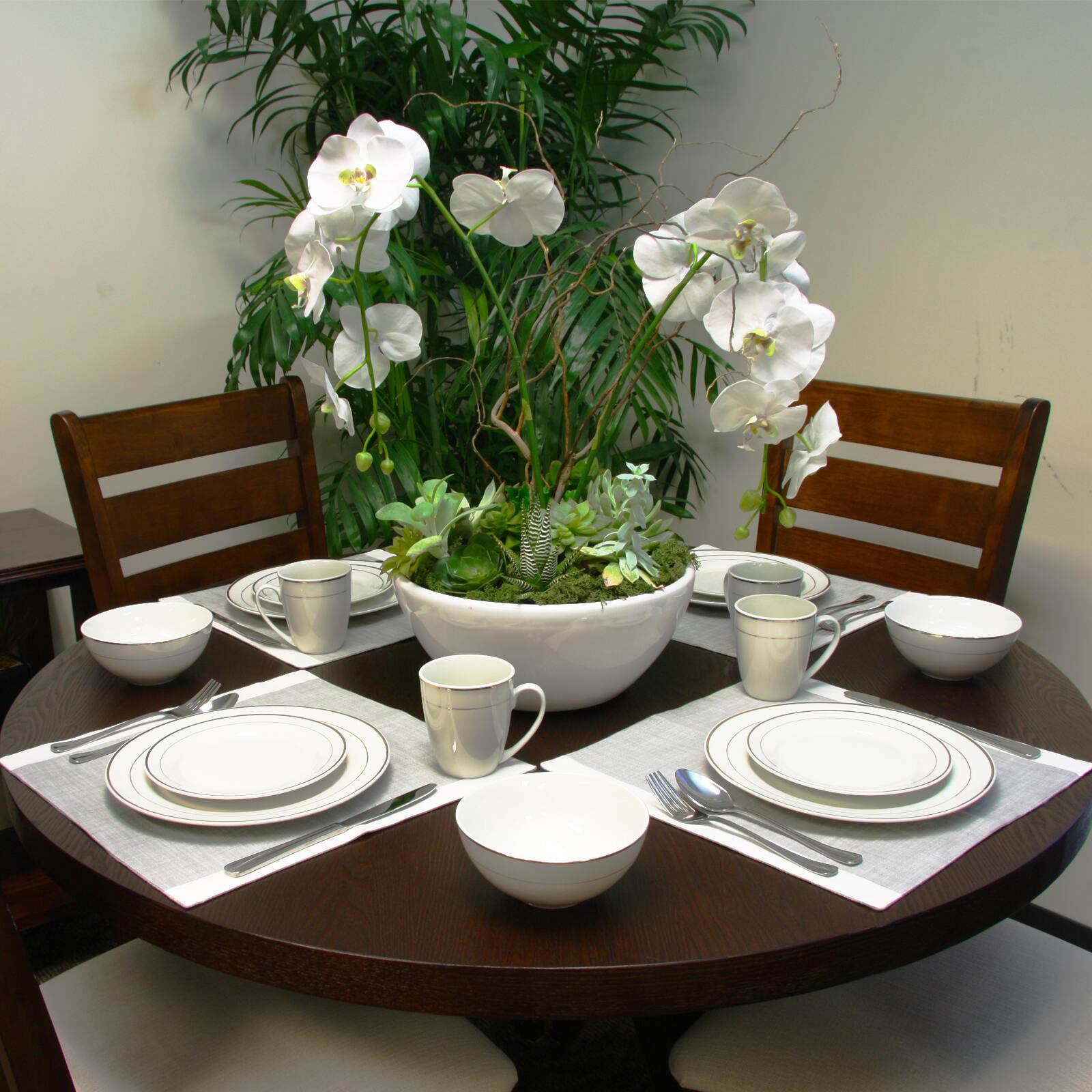 Alt View 3. Gibson - Gibson Home Palladine 16 Piece Dinnerware Double Gold Banded Set - Gold.