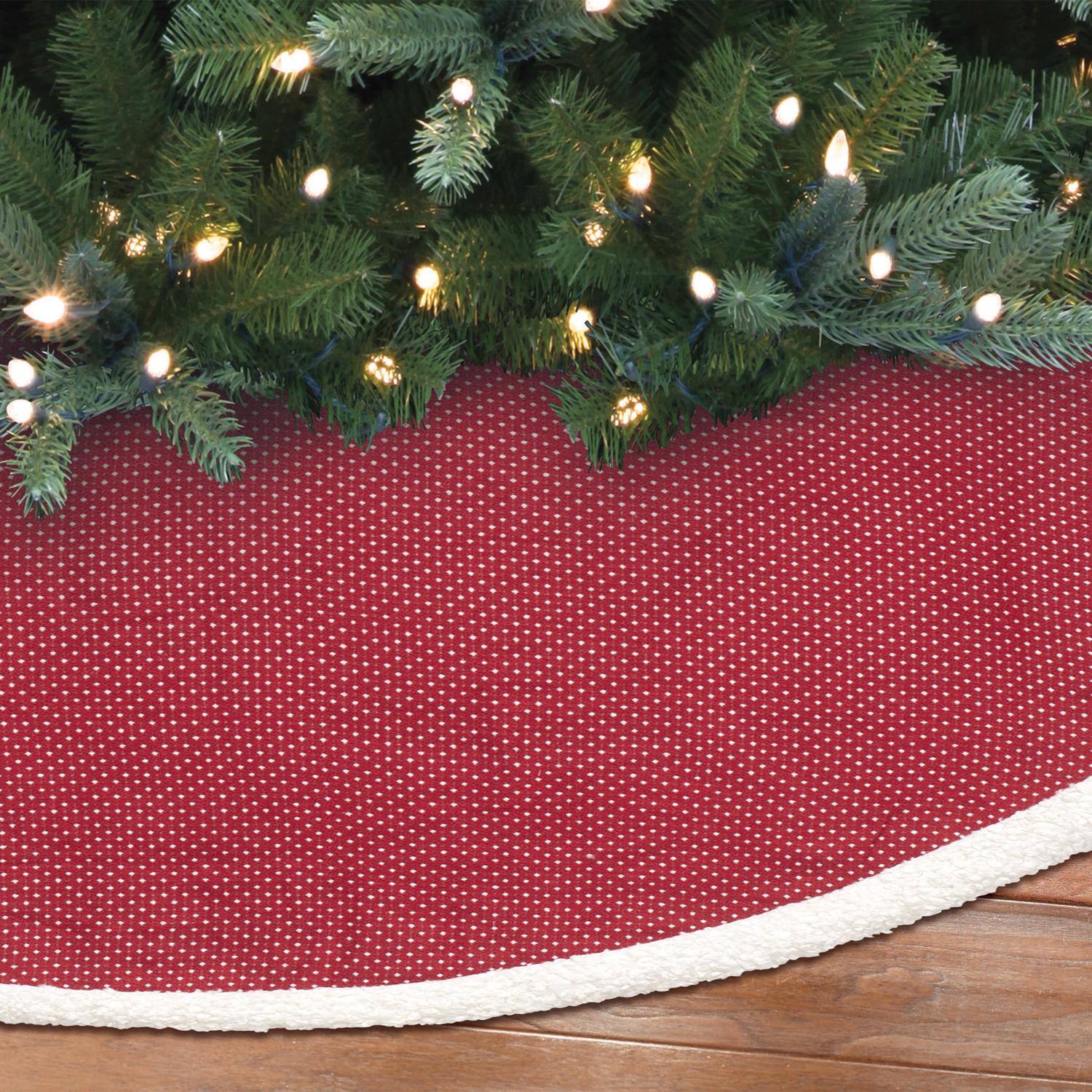 Angle. Dyno - Dyno Red/White Dot Sherpa Edge Tree Skirt 48 in. (Case of 4) - Red|White.