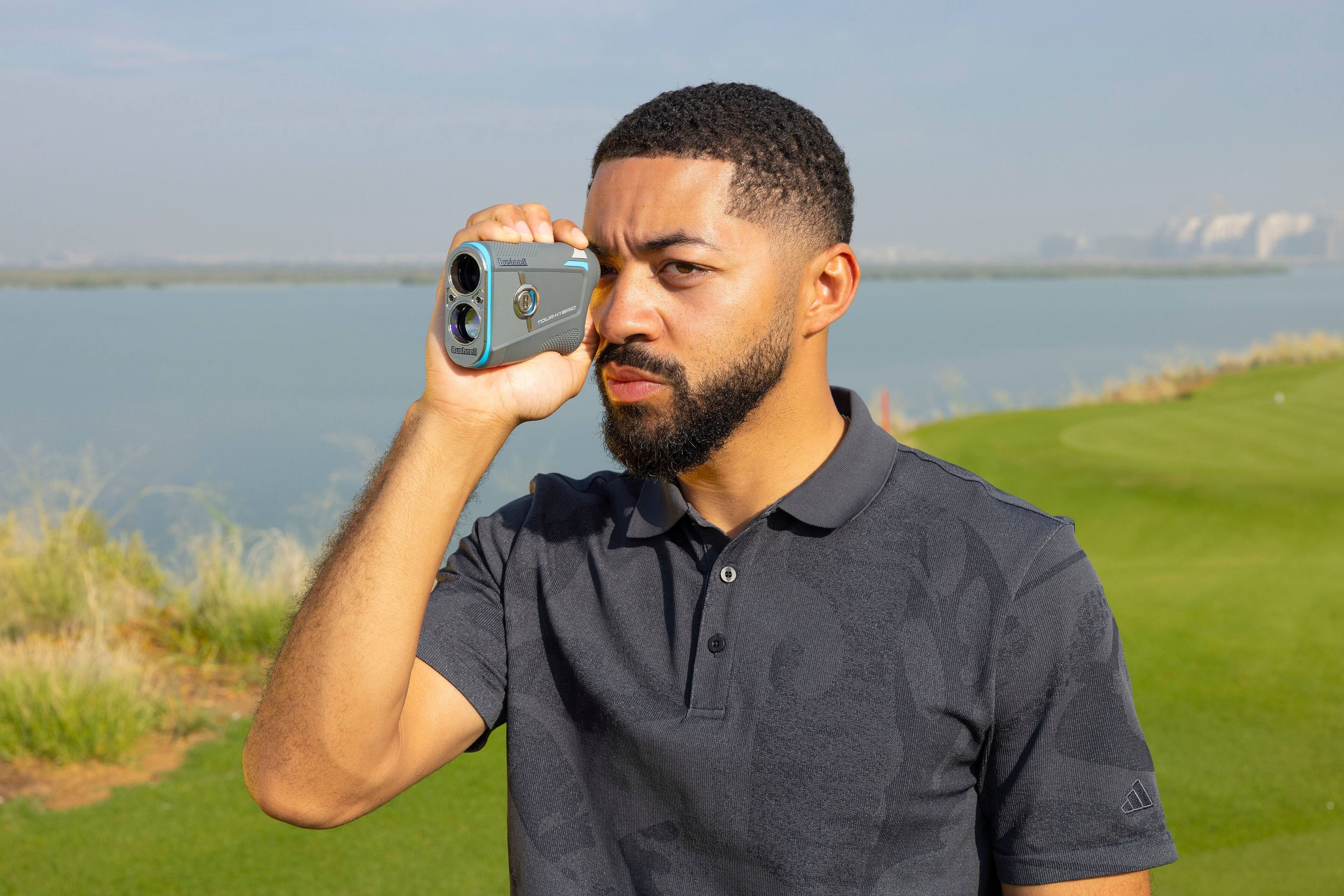 Corrected text: "mirroring"