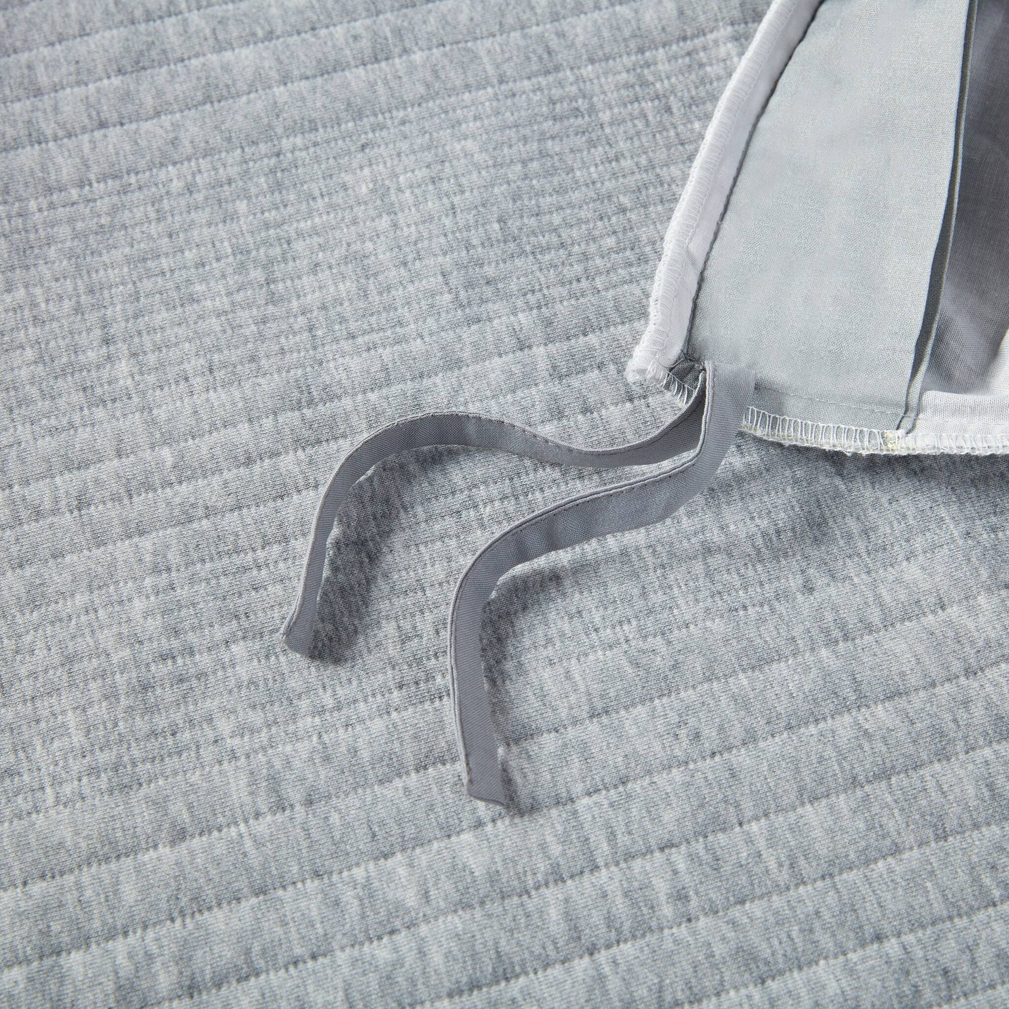 Alt View 5. Gracie Mills - Gracie Mills Darnell Heathered MatelassÃ© 3-Piece Duvet Set - Heathered Gray.